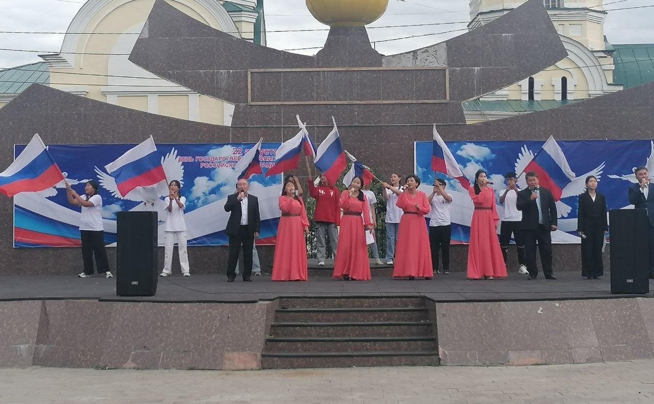 Баир Жамсуев дал старт автопробегу «Вместе победим» в Забайкалье