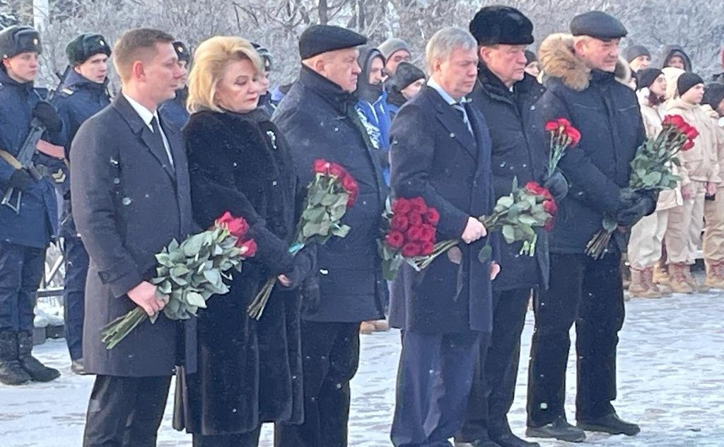 Сергей Рябухин в ходе своей рабочей поездки в регион принял участие в мероприятиях, посвященных Дню неизвестного солдата