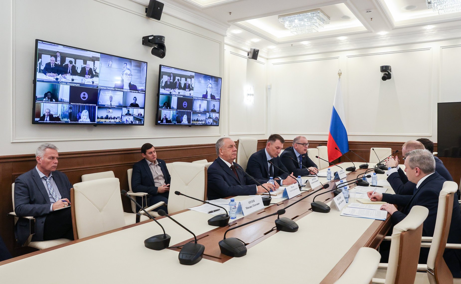 Совещание о проведении на территории Мурманской области эксперимента по вовлечению в коммерческий оборот уловов водных биологических ресурсов, добытых гражданами при осуществлении любительского рыболовства