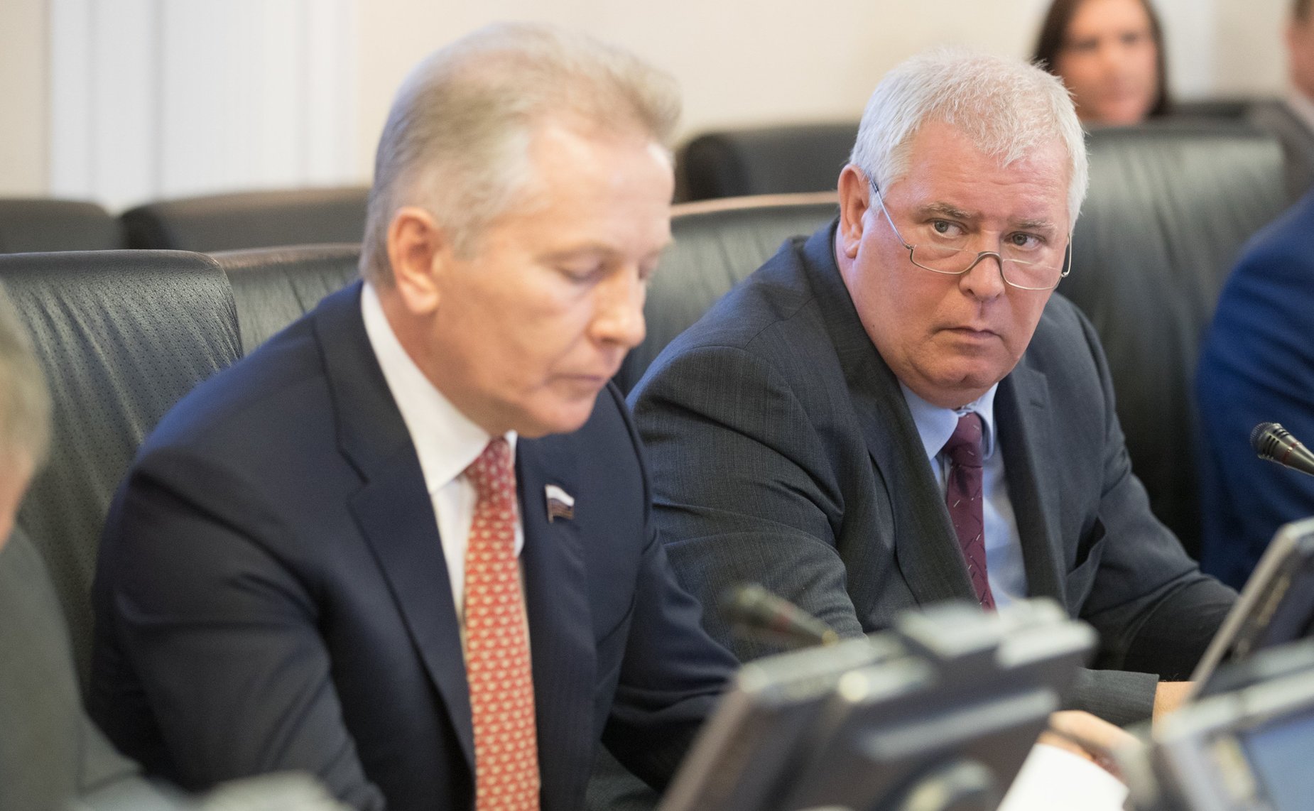 В. Пономарев и О. Селезнев