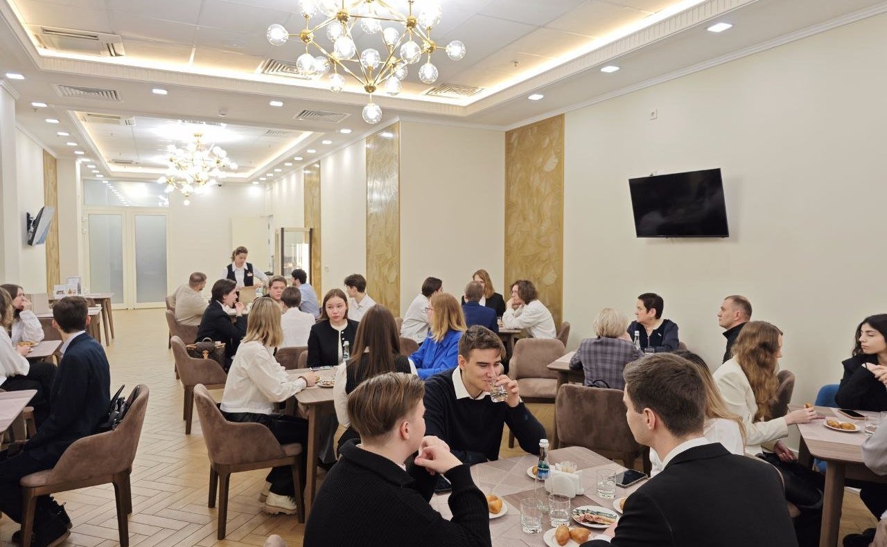 Лариса Мельник встретилась со студентами в Совете Федерации