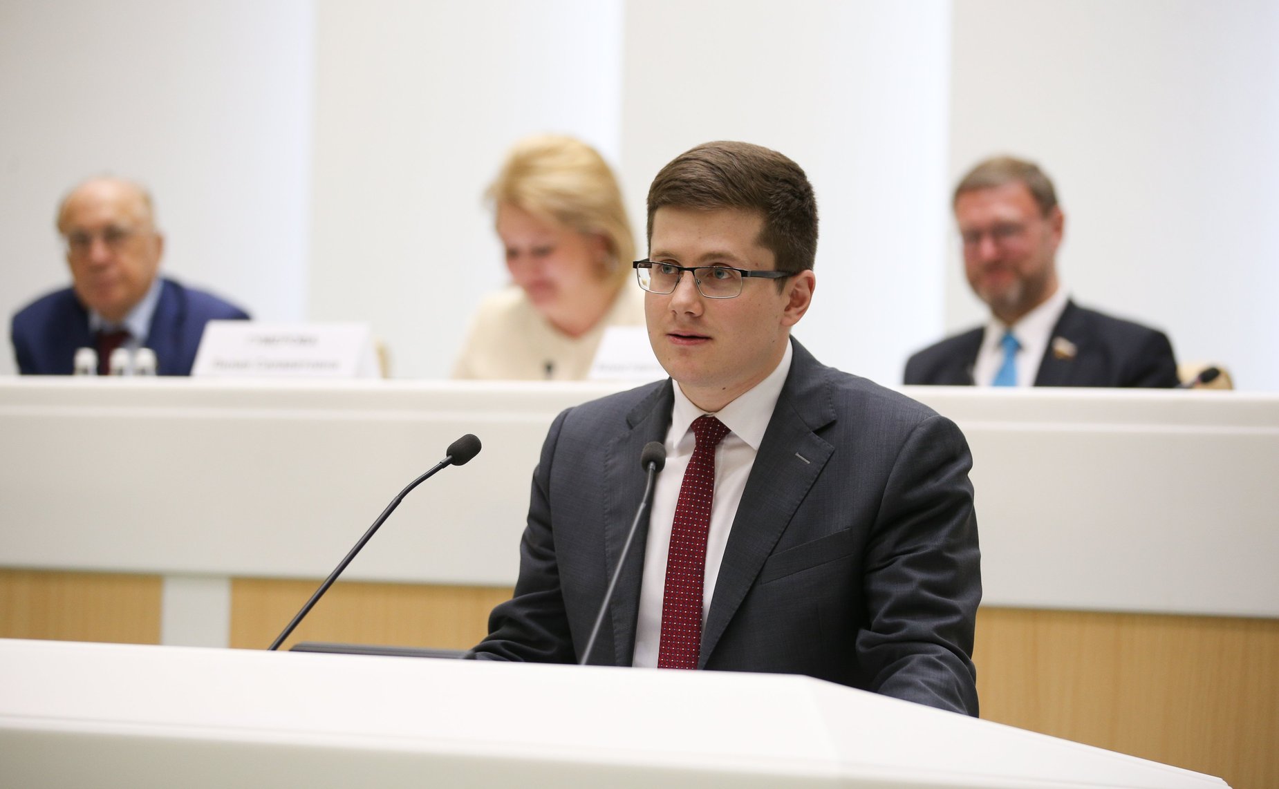 Парламентские слушания на тему «Научный кадровый потенциал страны: состояние, тенденции развития и инструменты роста»