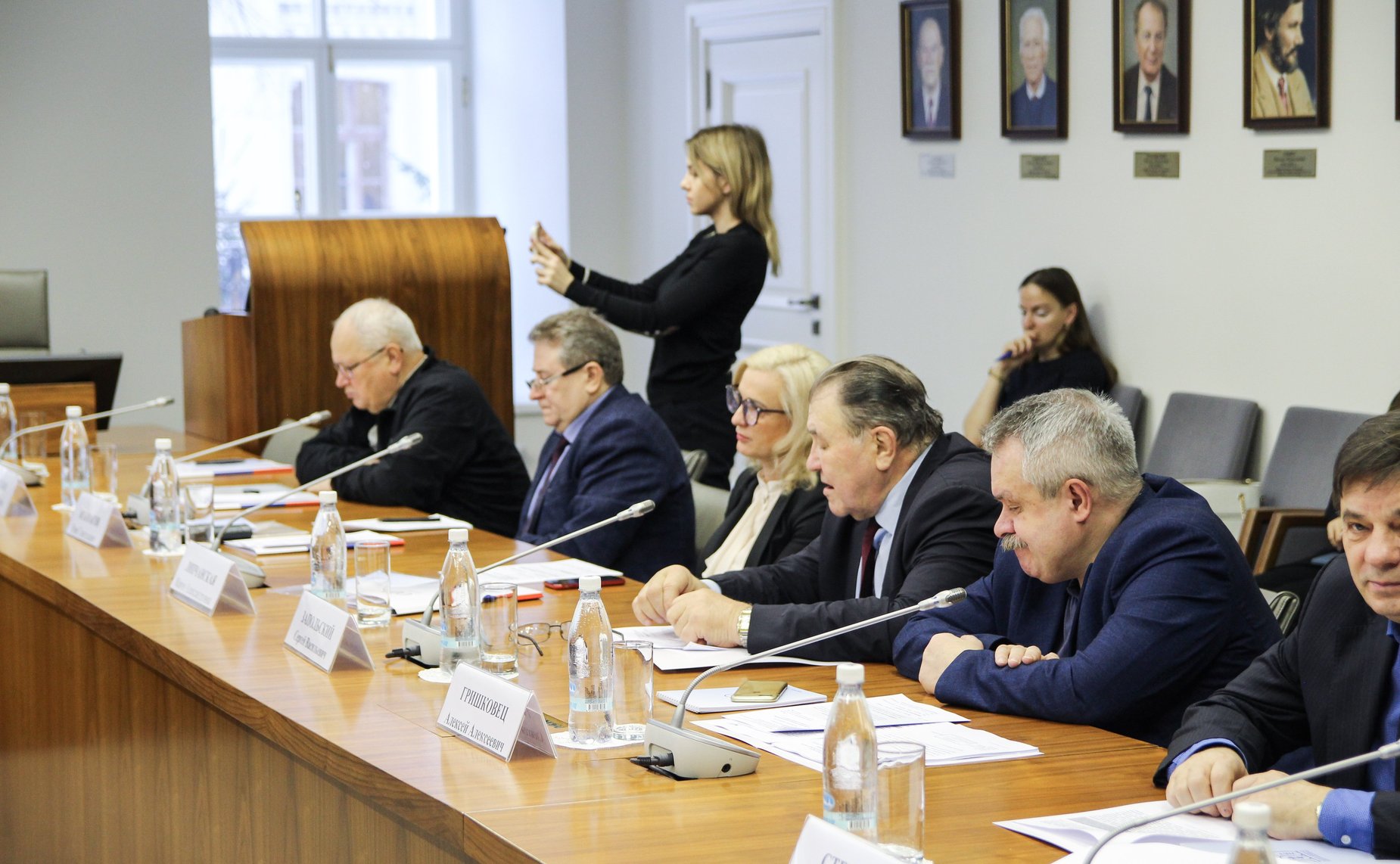 Парламентские слушания на тему «Нормативно-правовое проектирование в законодательном процессе»