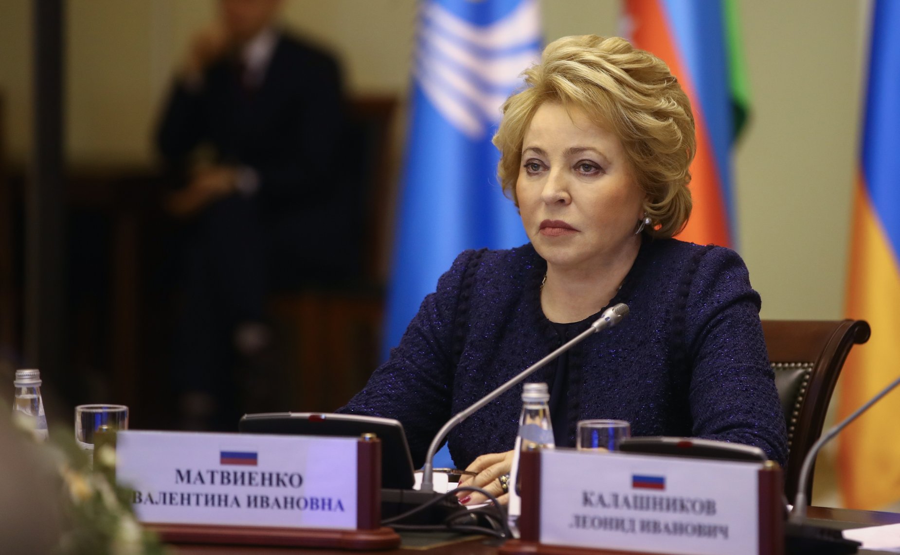 В. Матвиенко
