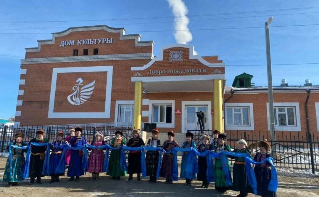 Баир Жамсуев в ходе поездки в регион принял участие в торжественном открытии двух культурно-досуговых центров в сельских поселениях Цаган-Челутай и Ушарбай Могойтуйского района Агинского Бурятского округа