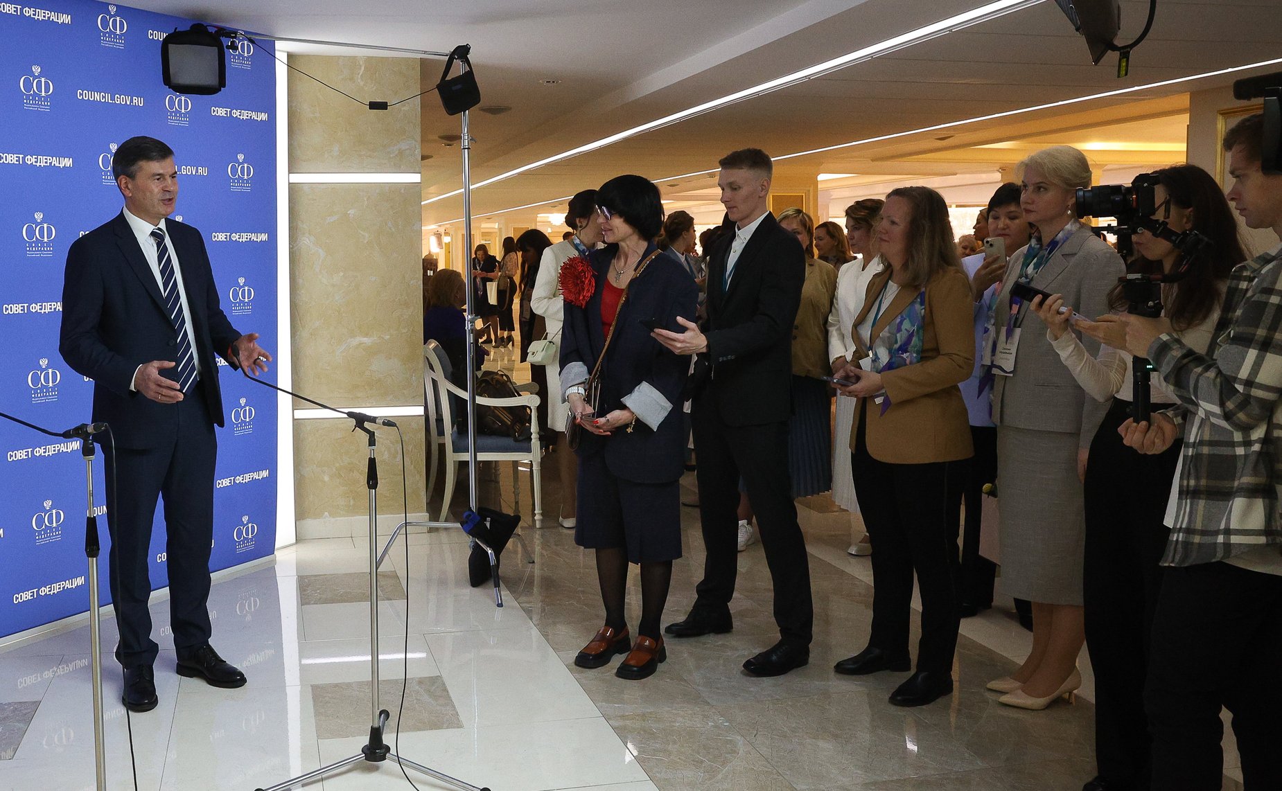 Пресс-подход по итогам торжественного мероприятия, посвященного подведению итогов второго международного потока образовательной программы «Женщина-лидер»