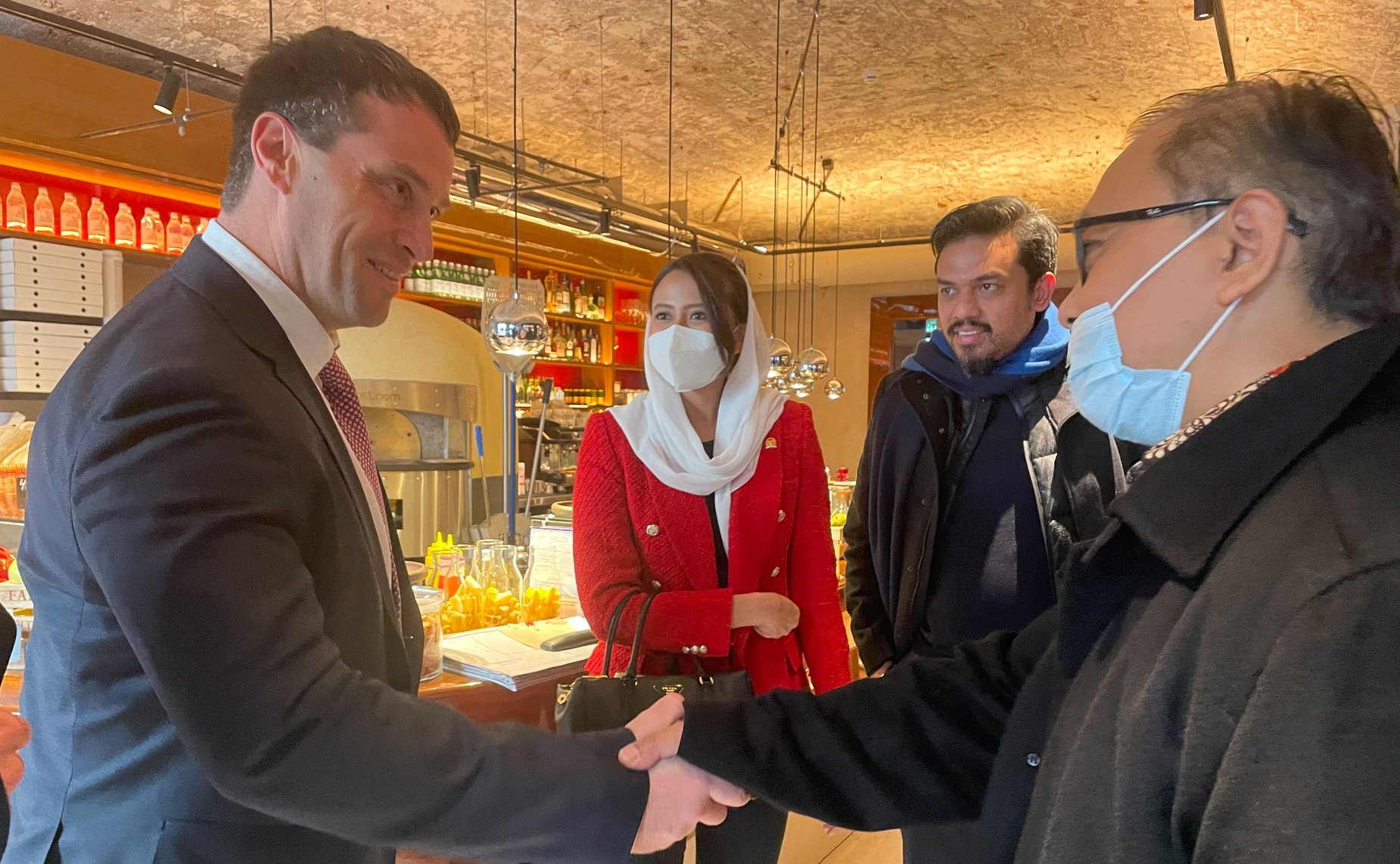 Эдуард Исаков провёл встречу с членами Совета народных представителей Республики Индонезия о перспективах сотрудничества