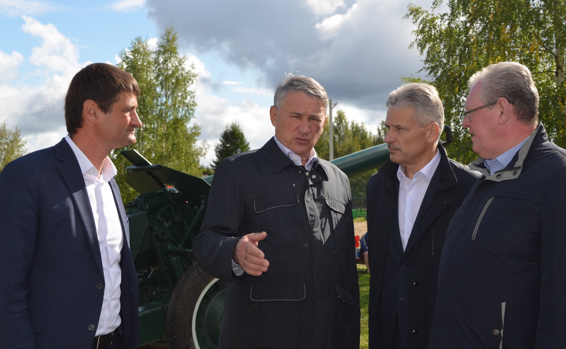 Реализация проекта по развитию аллеи РГО в парке памяти в Ферапонтово