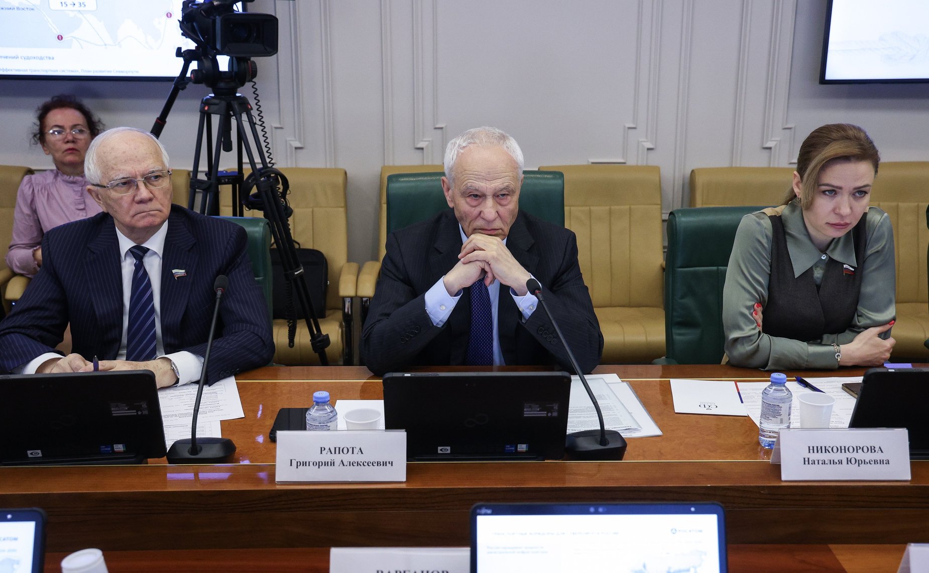 Круглый стол Комитета Совета Федерации по международным делам «Роль Российской Федерации в развитии международных транспортных коридоров в современных международных условиях»