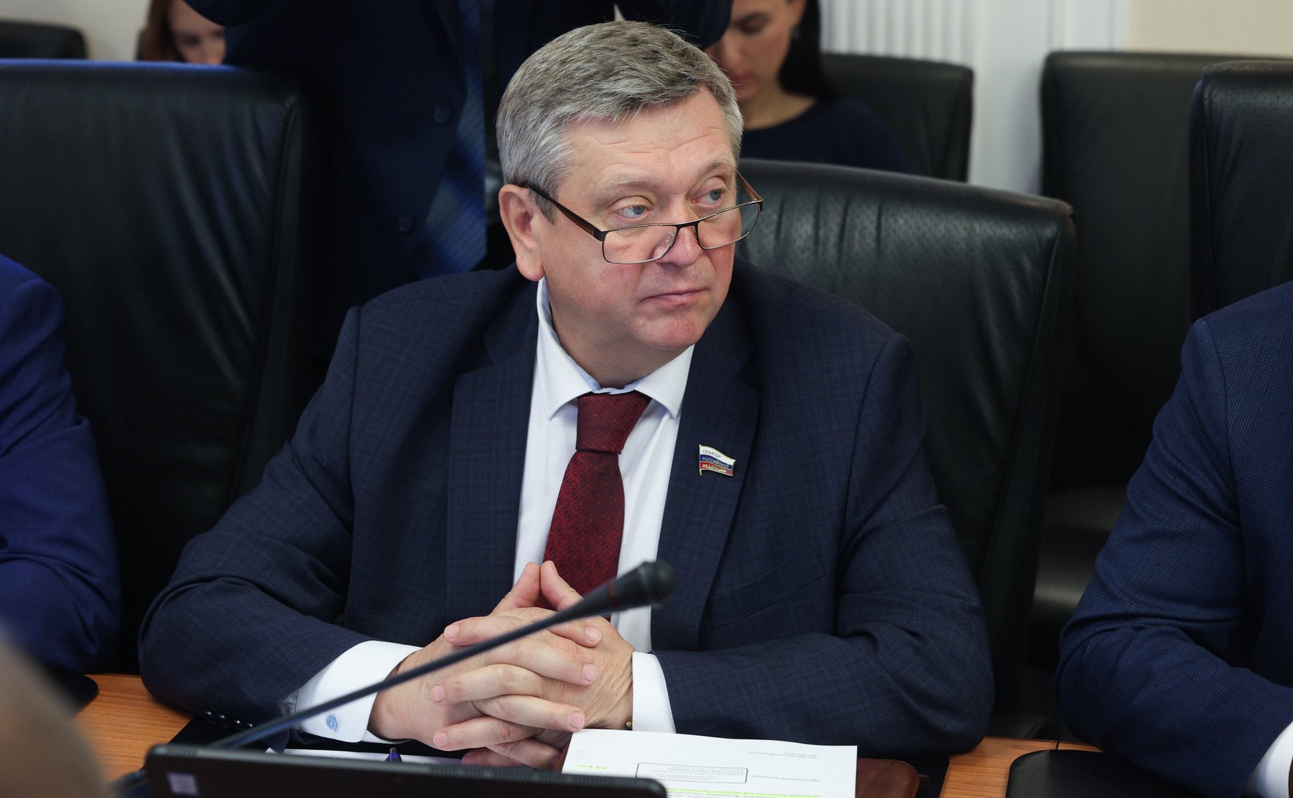 Александр Лутовинов