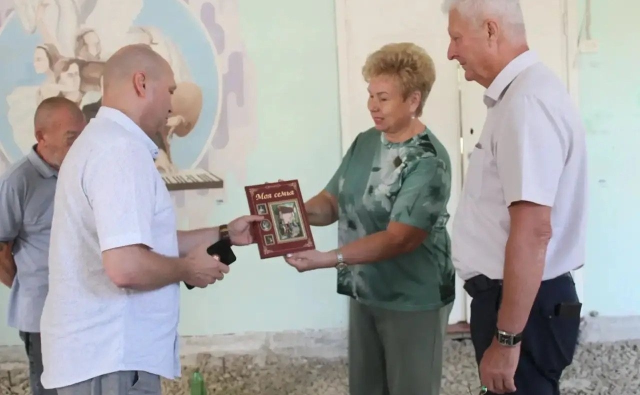 Ольга Бас проинспектировала восстановление социальных объектов в городе Краснодон