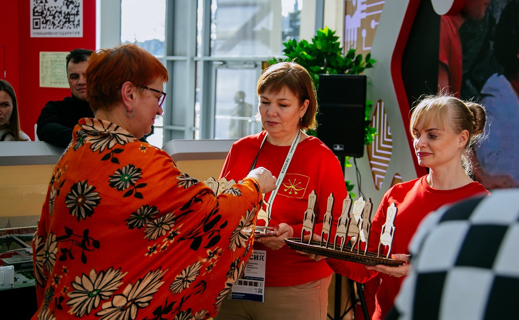 Сергей Мартынов высоко оценил уровень организации Недели туризма Марий Эл на ВДНХ