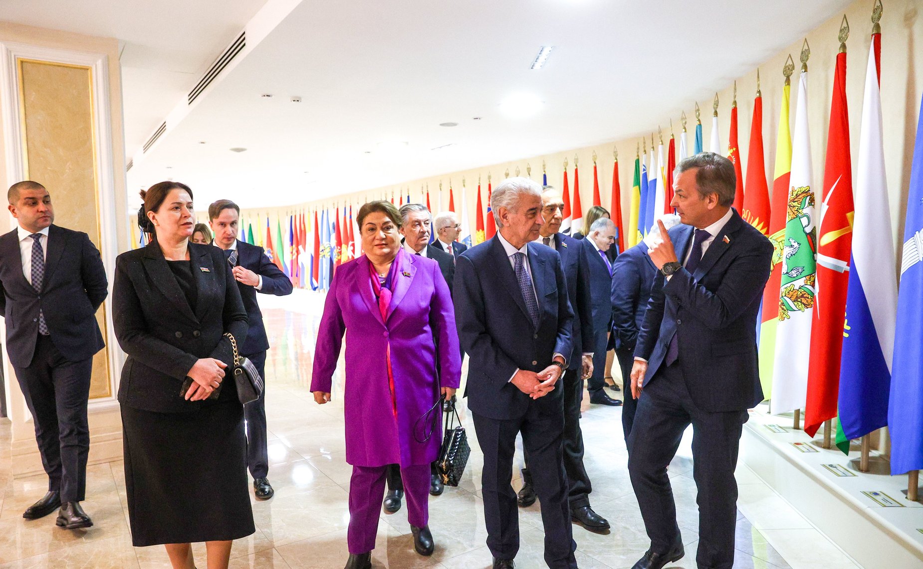 Экскурсия по Совету Федерации для делегации Милли Меджлиса Азербайджанской Республики во главе с первым заместителем Председателя Милли Меджлиса Азербайджанской Республики Али Ахмедовым