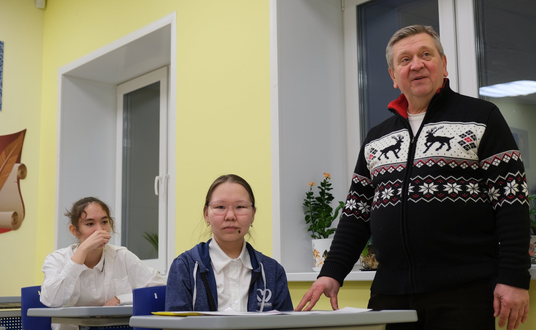 Александр Лутовинов совершил рабочую поездку в посёлок Нельмин-Нос