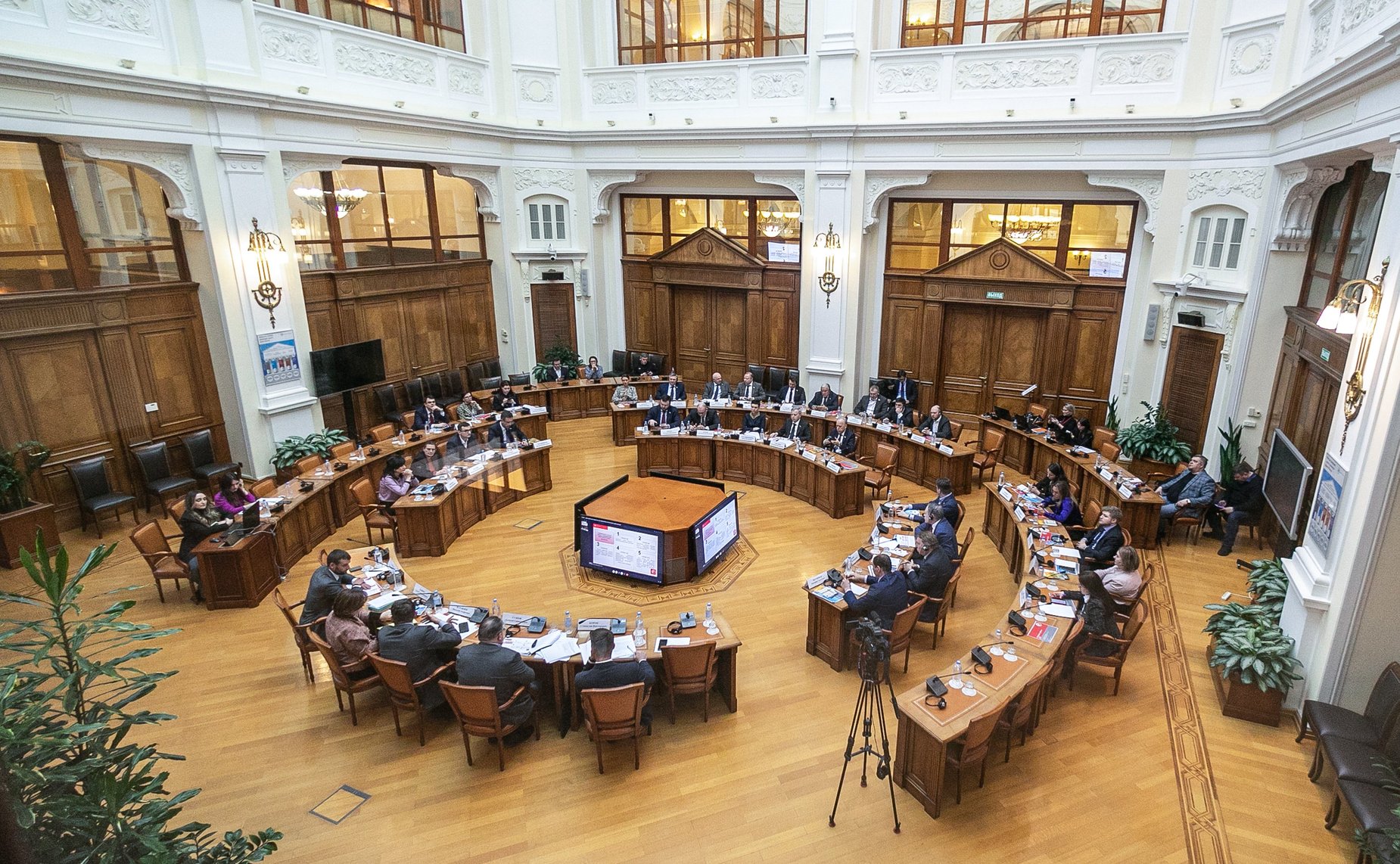 Николай Журавлев провел научно-практическую конференцию на тему «Цифровой рубль и цифровые финансовые активы как объекты гражданского права» (фото Пресс-служба Банка России)