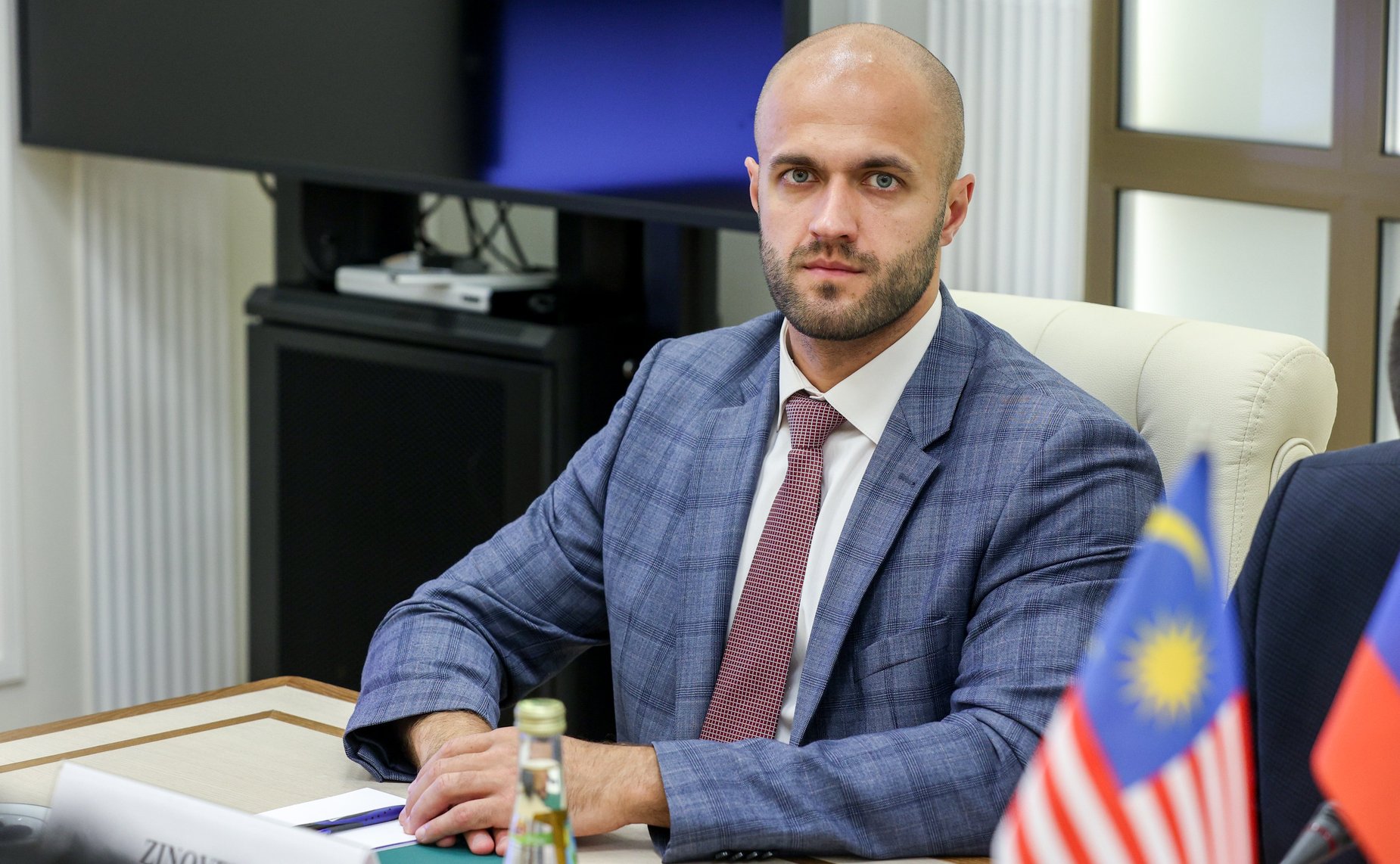 Встреча Александра Варфоломеева с Президентом Малазийского молодежного совета Мохдом Иззатом Афифи