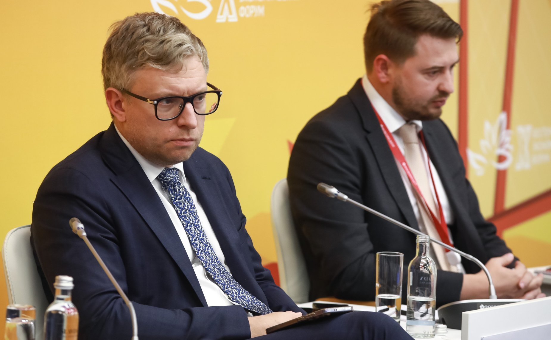 Сессия «Россия и Азия: как построить мосты в новой реальности банкинга?». X Восточный экономический форум