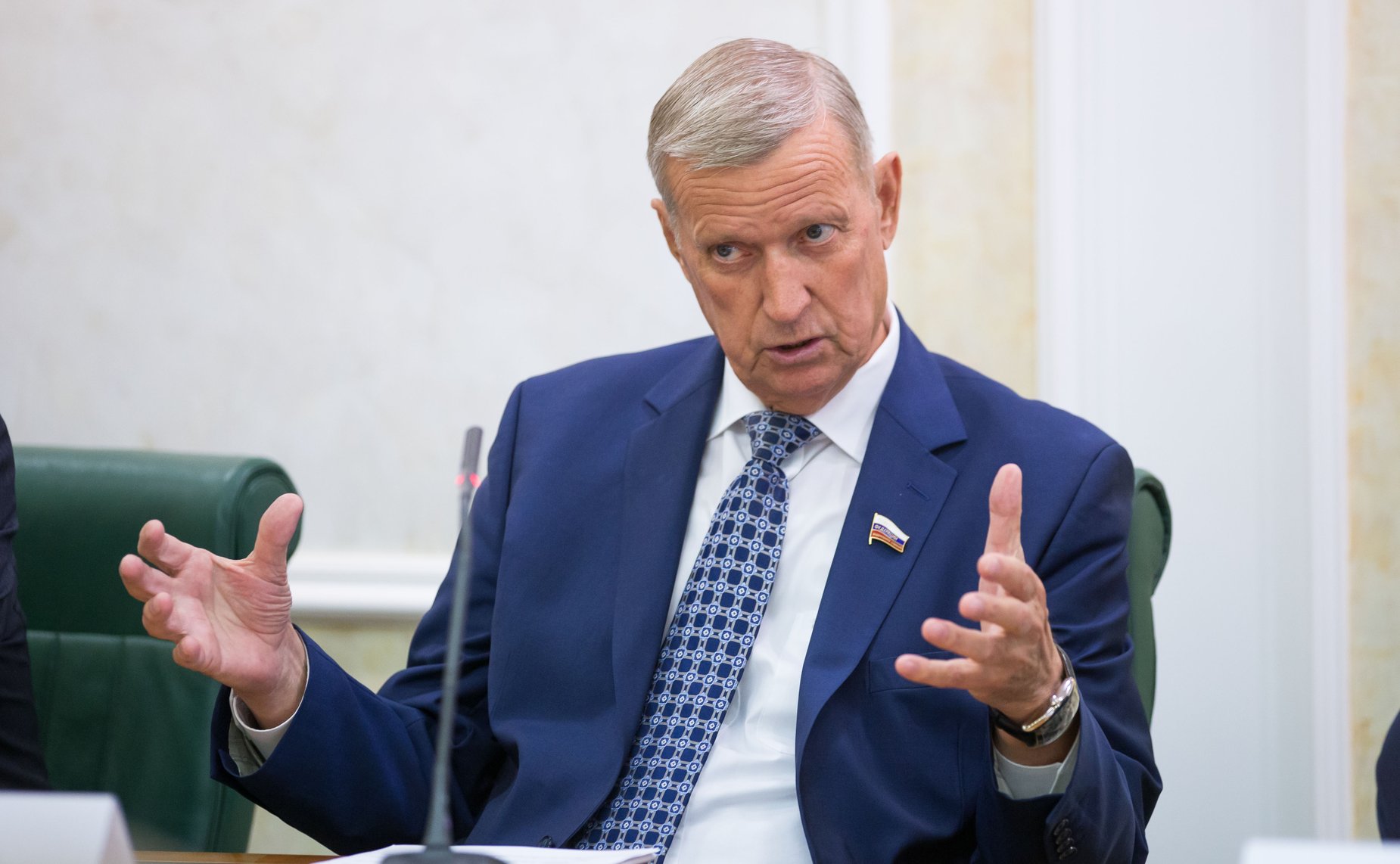 Г. Горбунов Совместное заседание Комитетов СФ по конституционному законодательству и государственному строительству и по аграрно-продовольственной политике и природопользованию