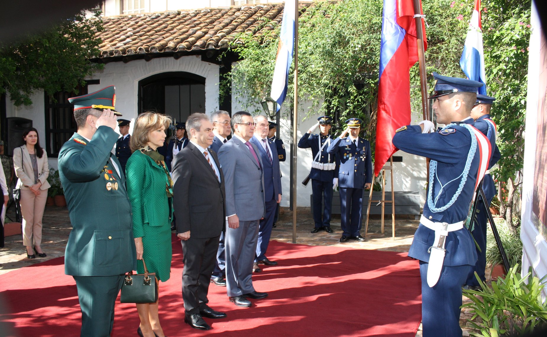 Посещение национального «Дома независимости». Возложение венков в память основоположников парагвайской государственности
