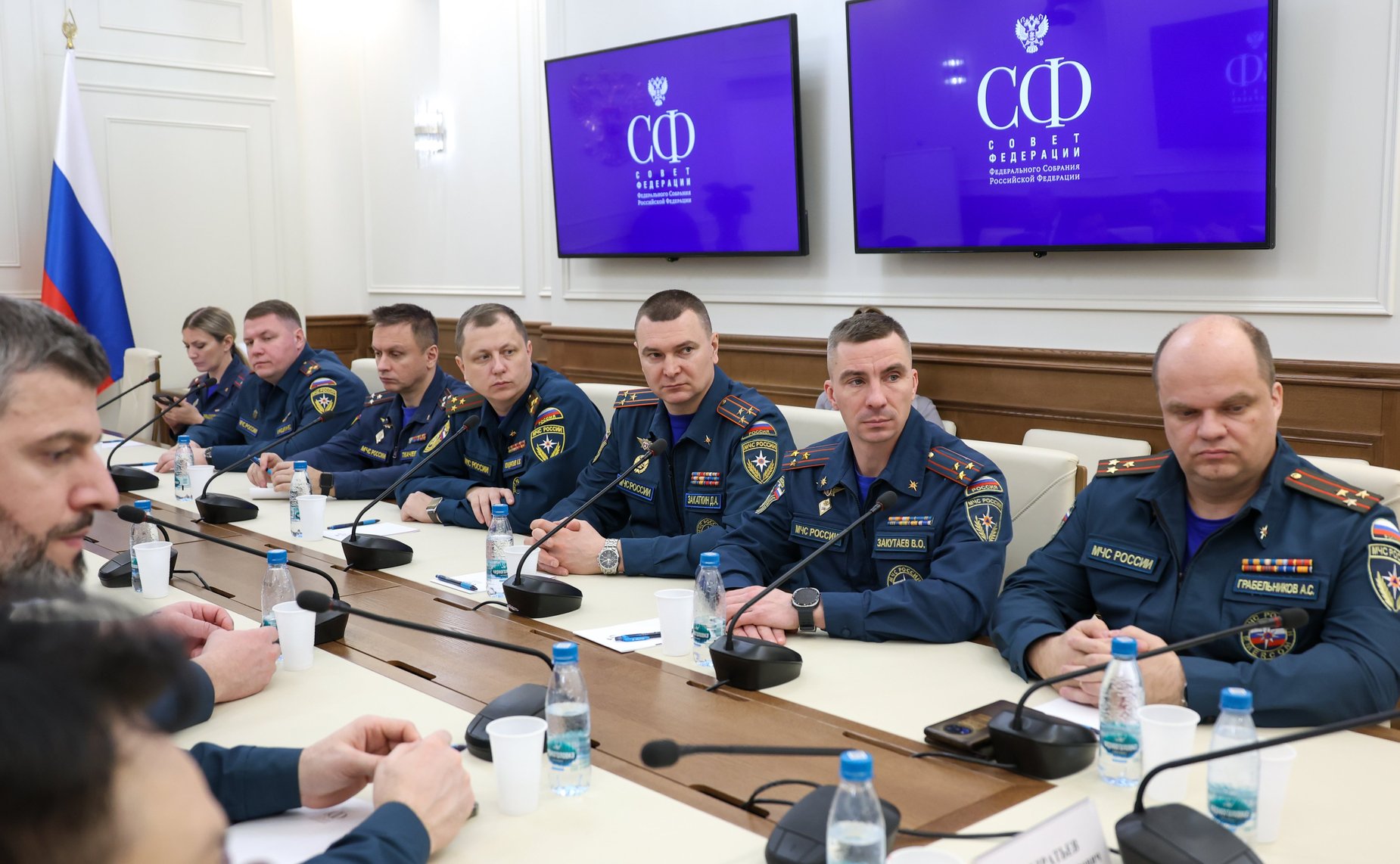 Встреча члена Комитета Совета Федерации по международным делам Алексея Кондратьева со слушателями Академии ГПС МЧС России