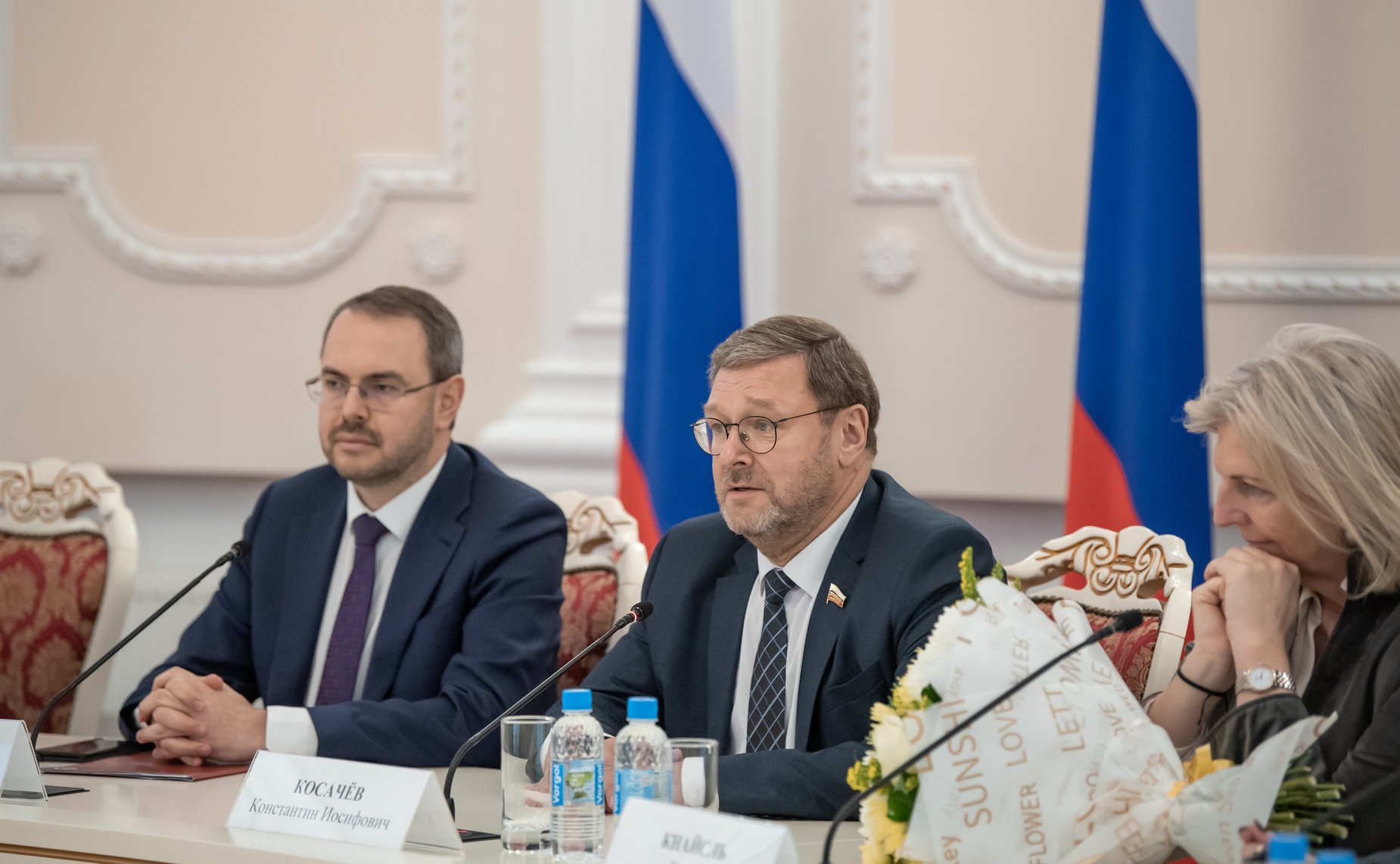 Заместитель Председателя СФ Константин Косачев принял участие в церемонии присвоения званий Посла российского образования и науки