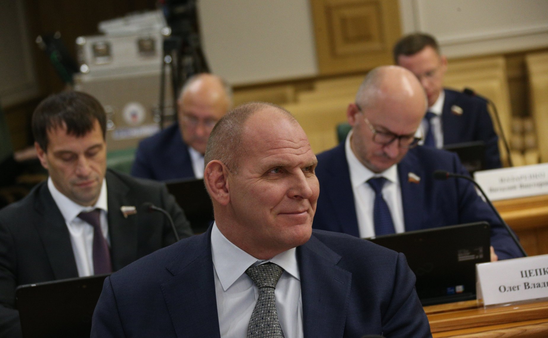 Александр Карелин