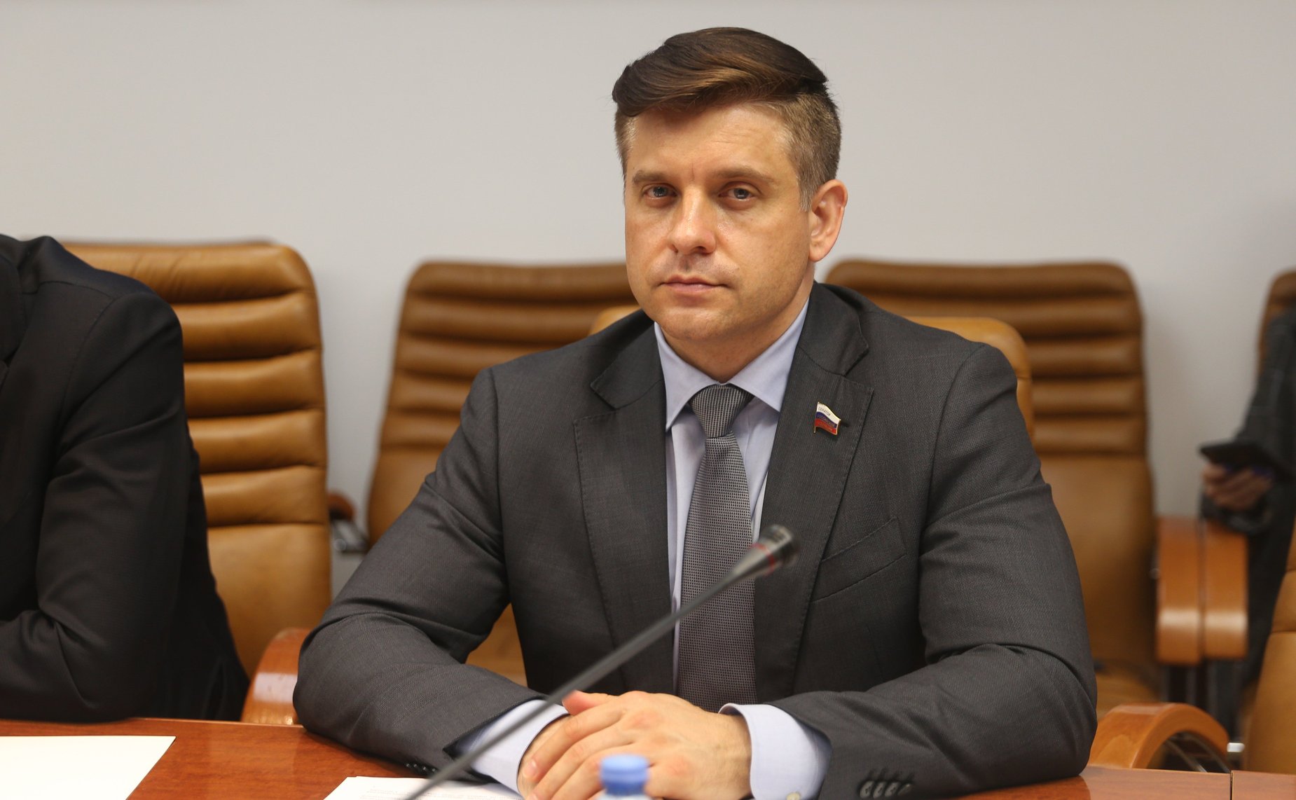 Юрий Архаров