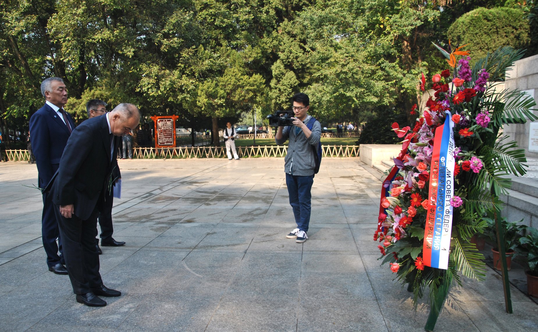 И. Умаханов Делегация Совета Федерации с визитом в КНР