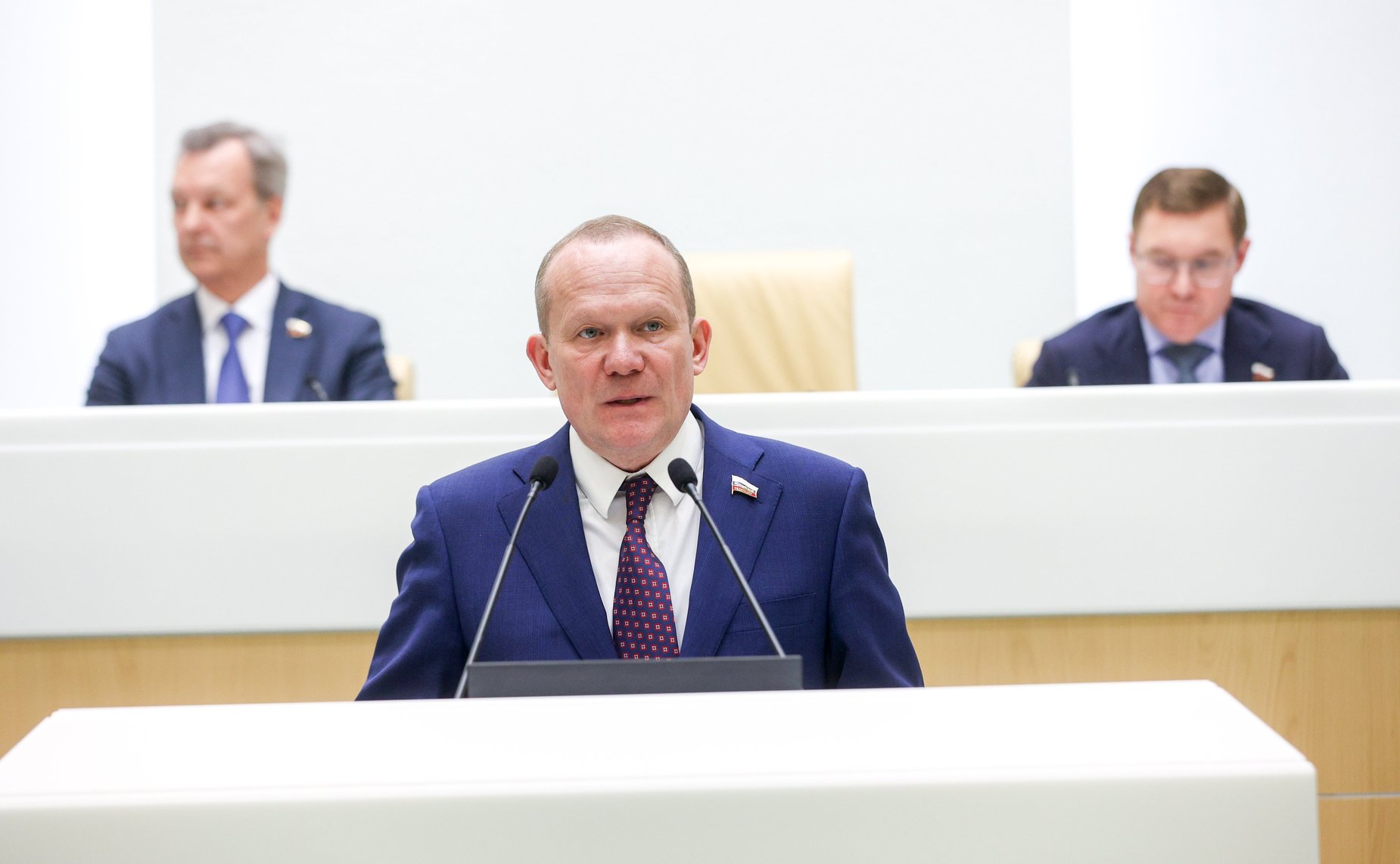 Виктор Зобнев