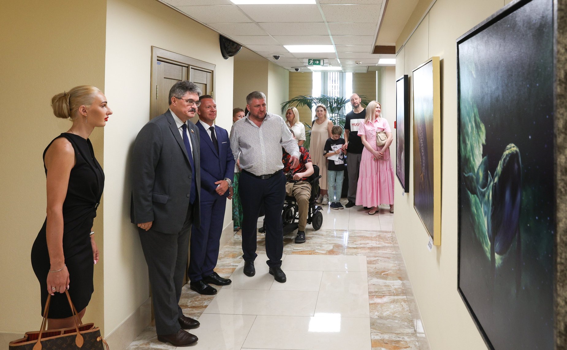 Открытие в Совете Федерации выставки творческих работ президента Международного союза художников-анималистов Сергея Ильинского-Акулова