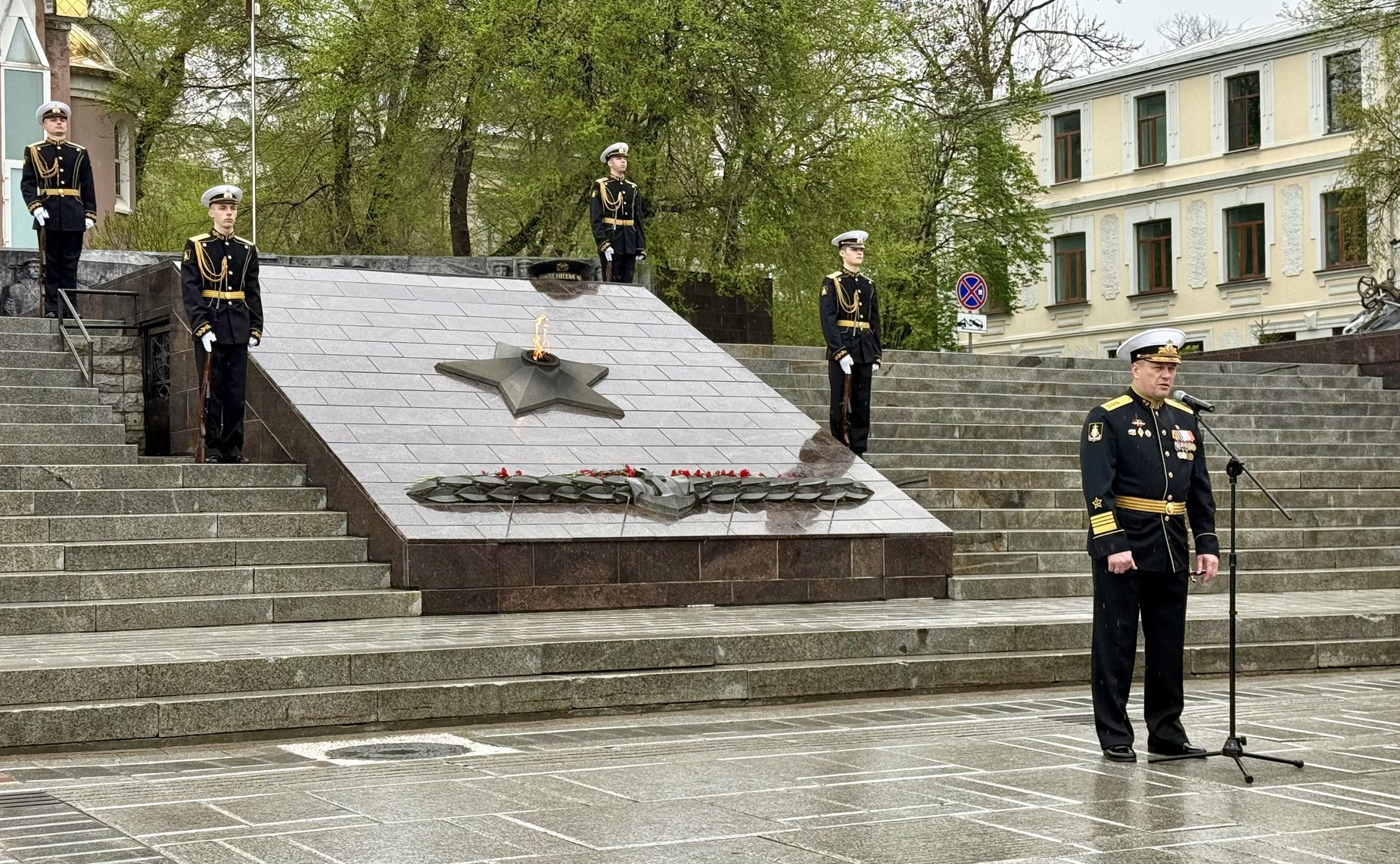Памятные и торжественные мероприятия, посвящённые празднованию 81-й годовщины Победы в Великой Отечественной войне, прошли во Владивостоке и Артёме