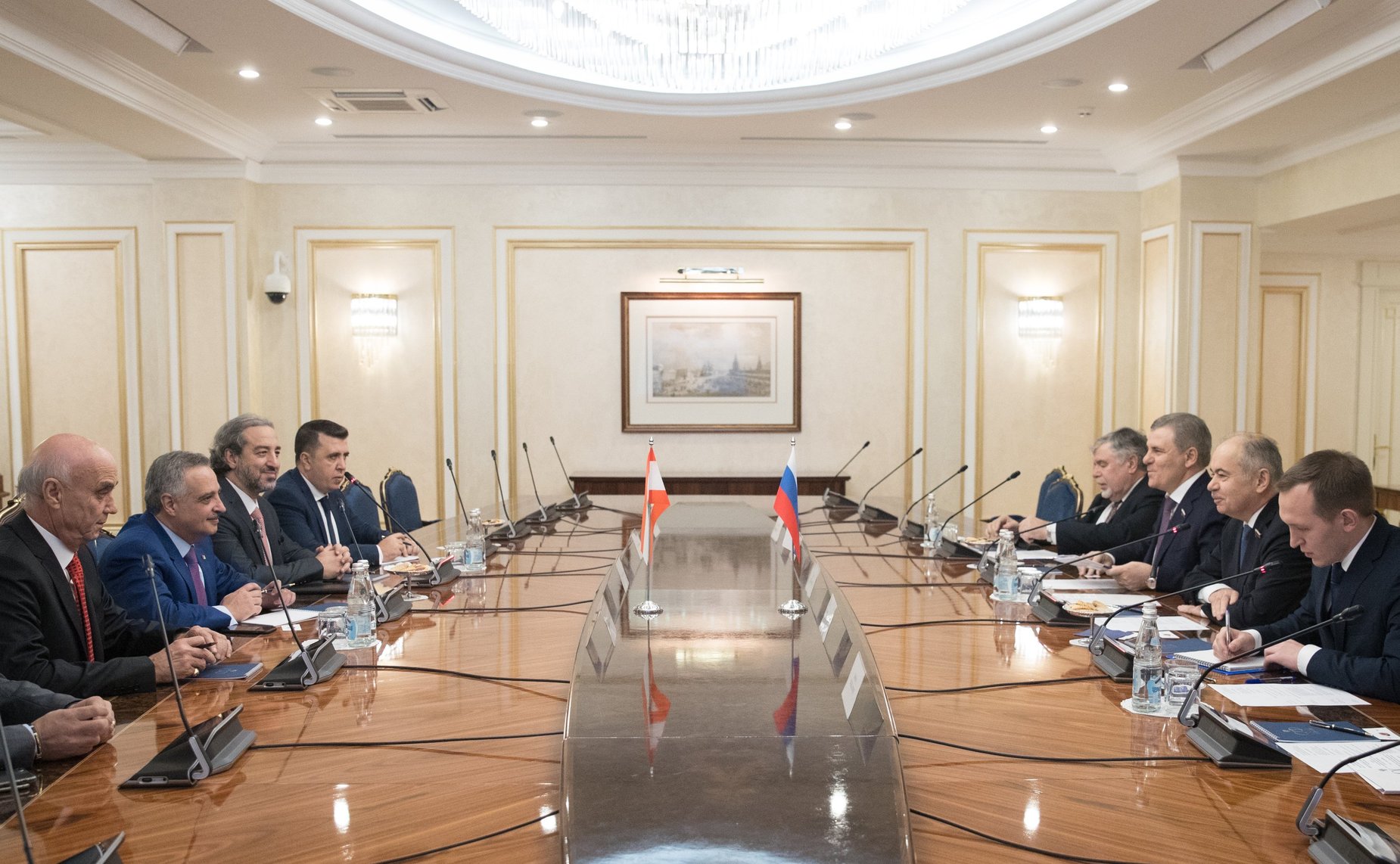 Встреча И. Умаханова с Министром по делам перемещенных лиц Ливанской Республики, Президентом Ливанской демократической партии Т. Арсланом