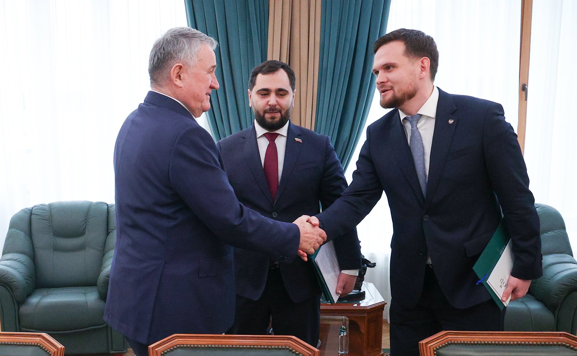 Совещание заместителя Председателя СФ Юрия Воробьева в рамках работы Межпарламентской комиссии по сотрудничеству между Федеральным Собранием РФ и Национальным Собранием Республики Армения