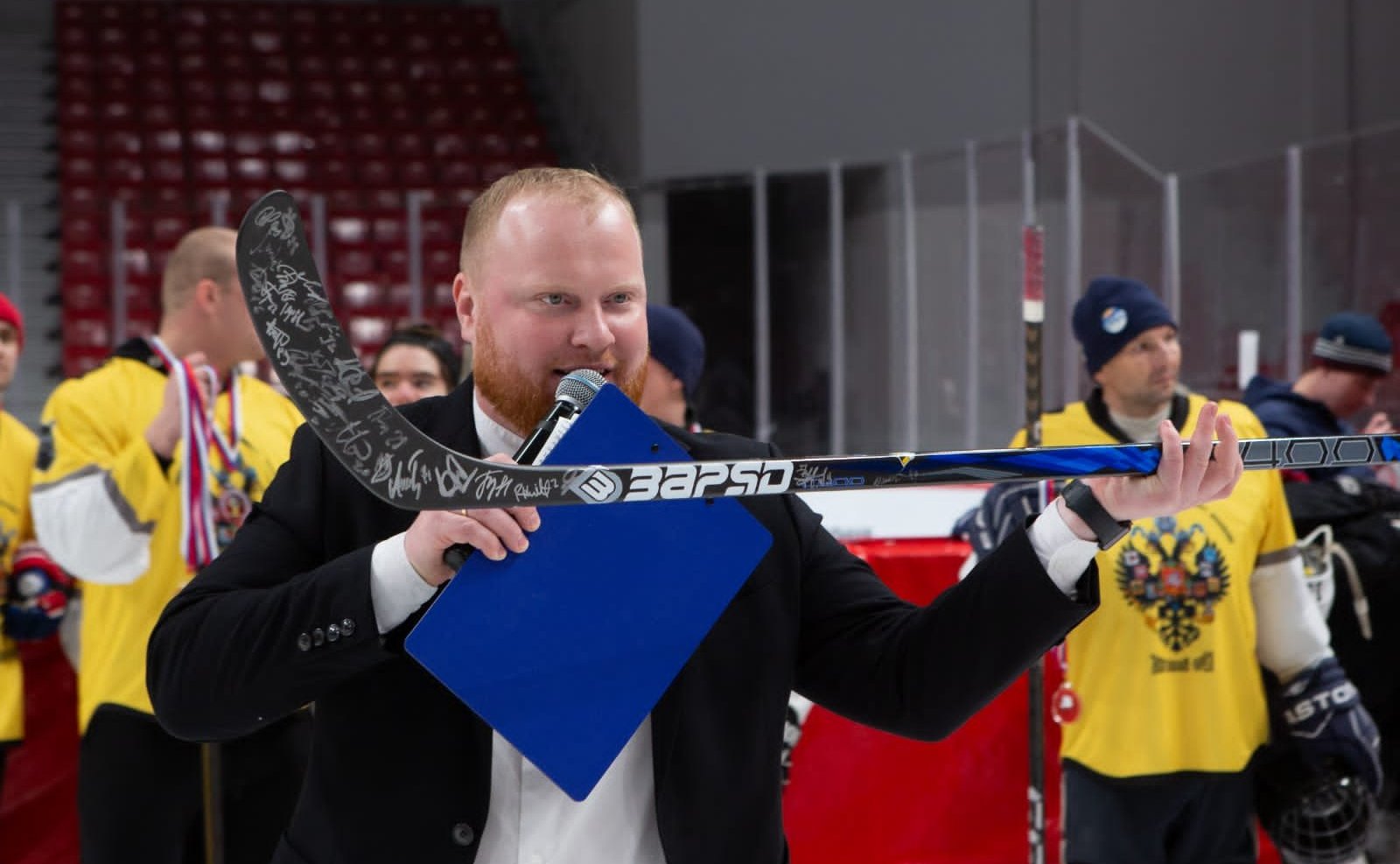 Маргарита Павлова оказала поддержку участию в спортивном мероприятии – хоккее в валенках с мячом — команде детей с ментальными особенностями развития и аутизмом