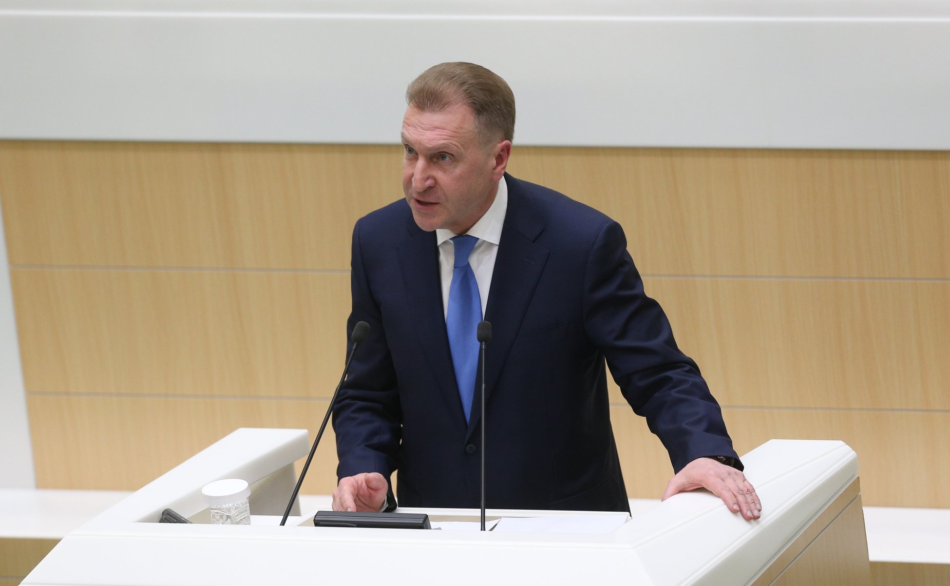 Игорь Шувалов