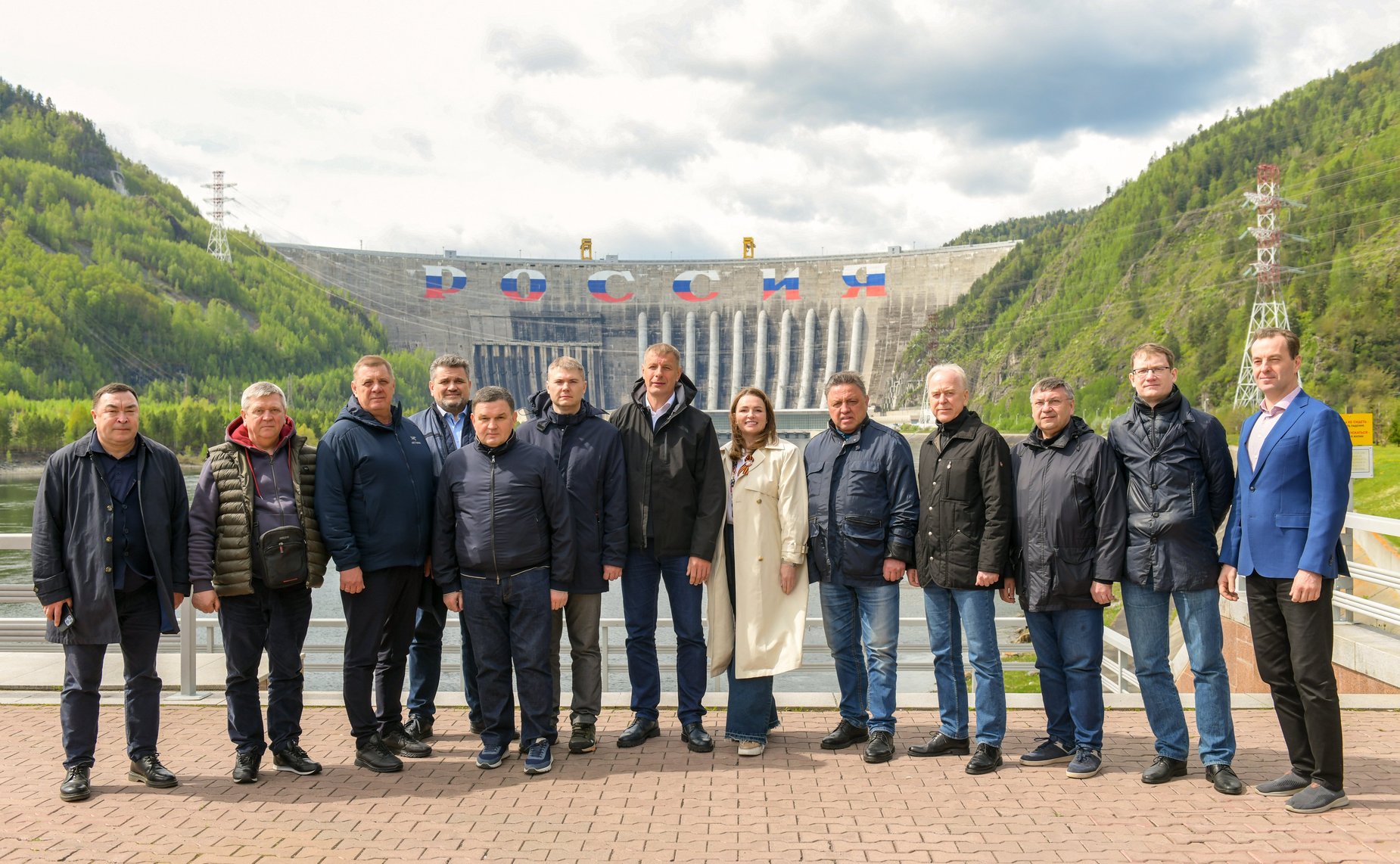 Сенаторы посетили промышленные предприятия и культурные объекты Республики Хакасия