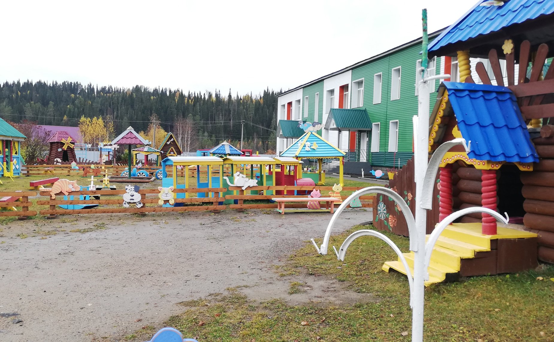 Татьяна Гигель в ходе поездки в регион посетила детский сад «Тополек» Паспаульской средней образовательной школы им. Е.Ф. Трофимова