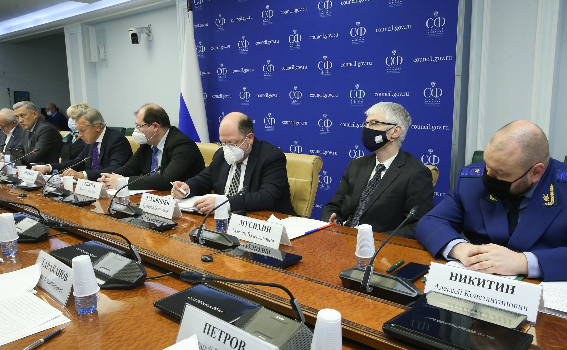 «Круглый стол» на тему «Отечественная история и информационная политика: как не допустить умаления значения подвига народа при защите Отечества»