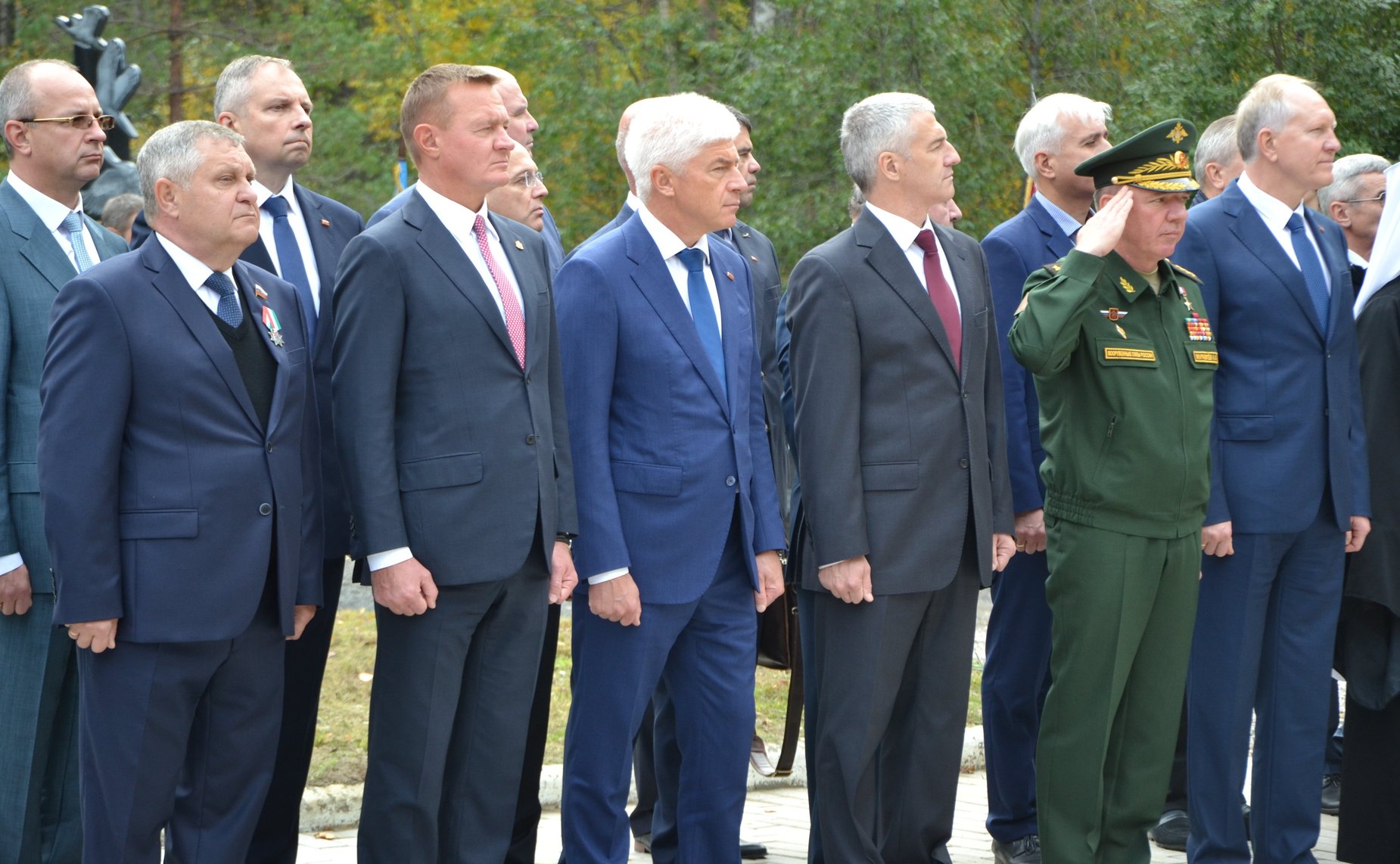 Александр Ракитин в рамках работы в регионе сенатор принял участие в открытии памятной Часовни защитникам Отечества