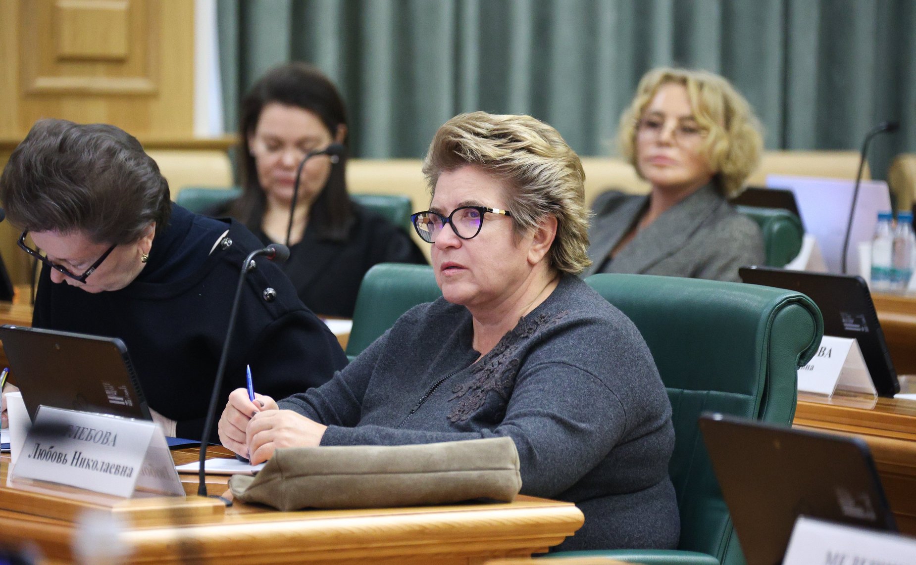 Любовь Глебова