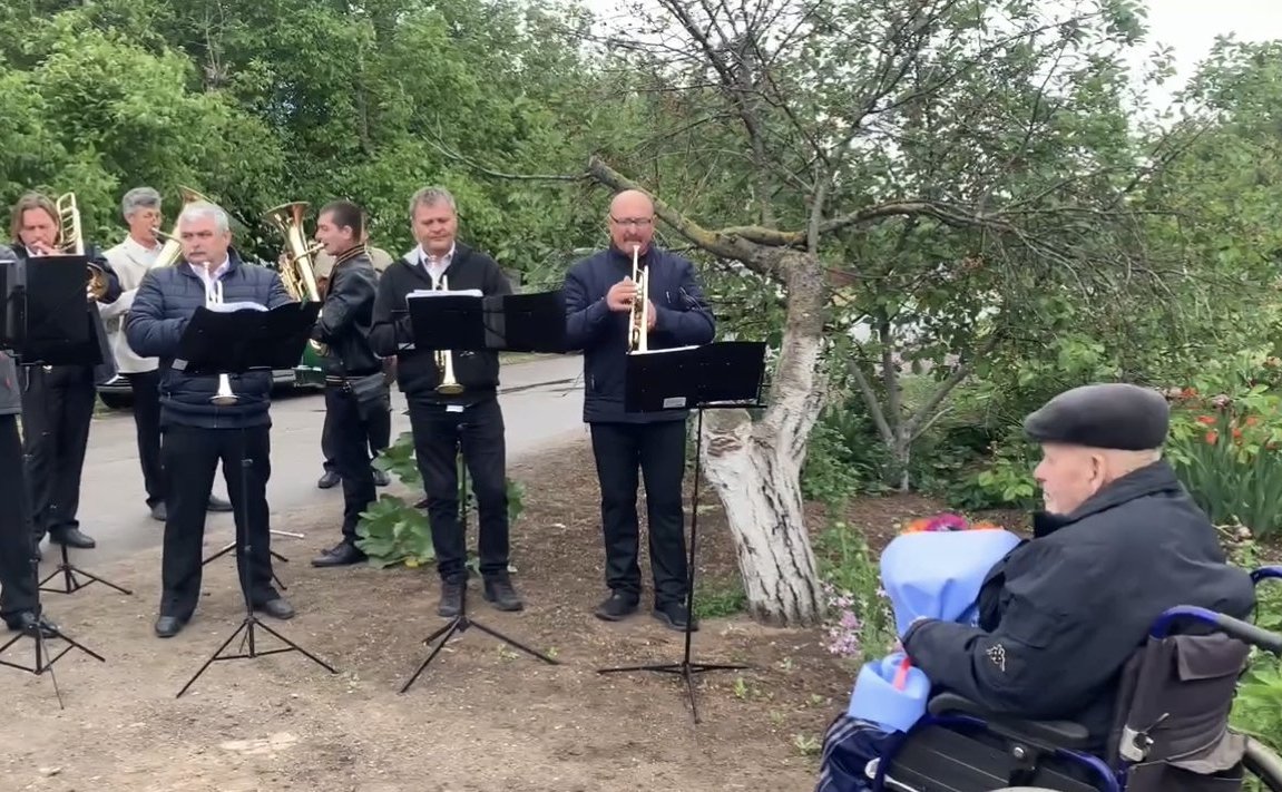 Игорь Кастюкевич поздравил с Днем Победы ветеранов, проживающих в Херсонской области