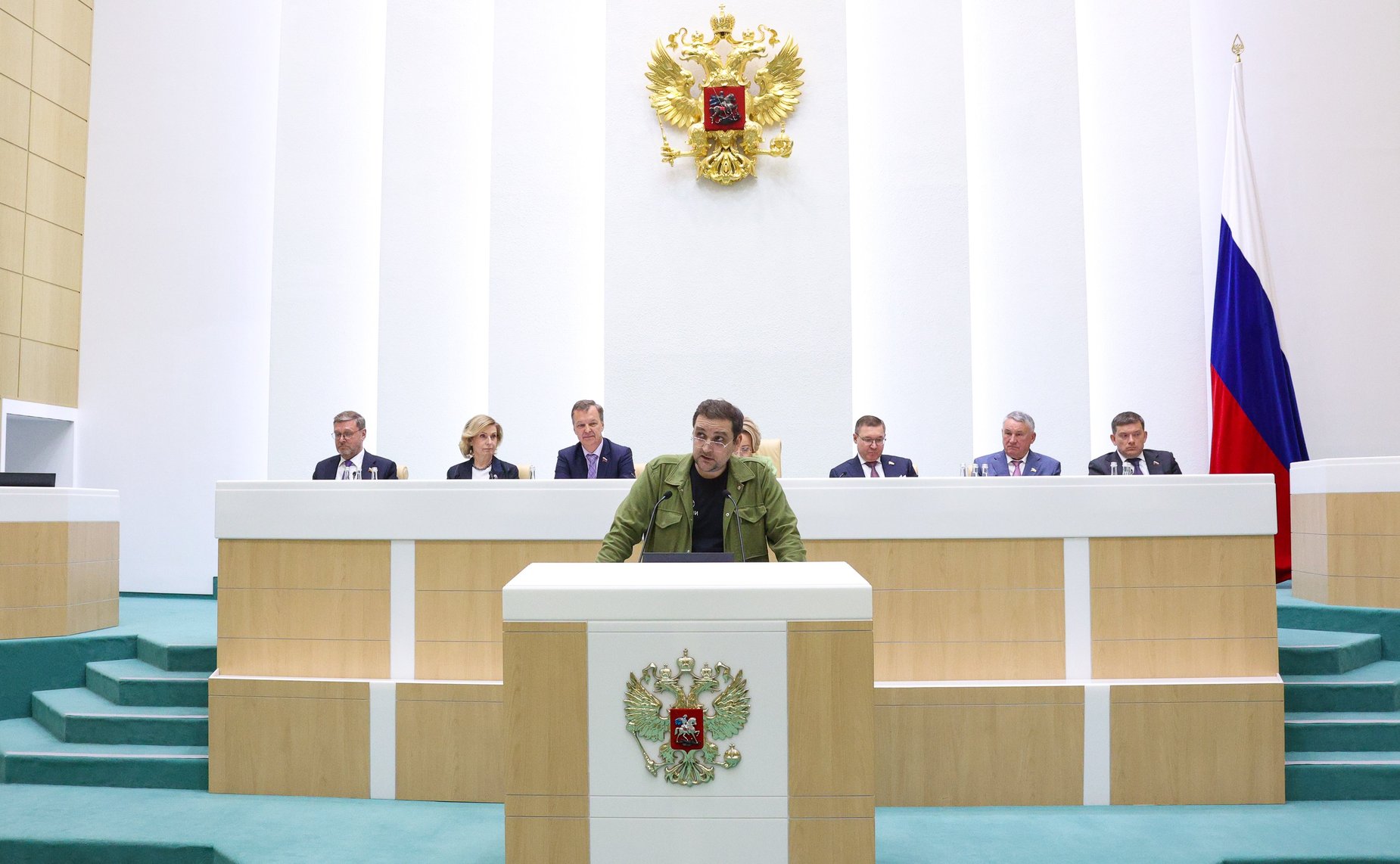 Директор Арктического и антарктического научно-исследовательского института Александр Макаров