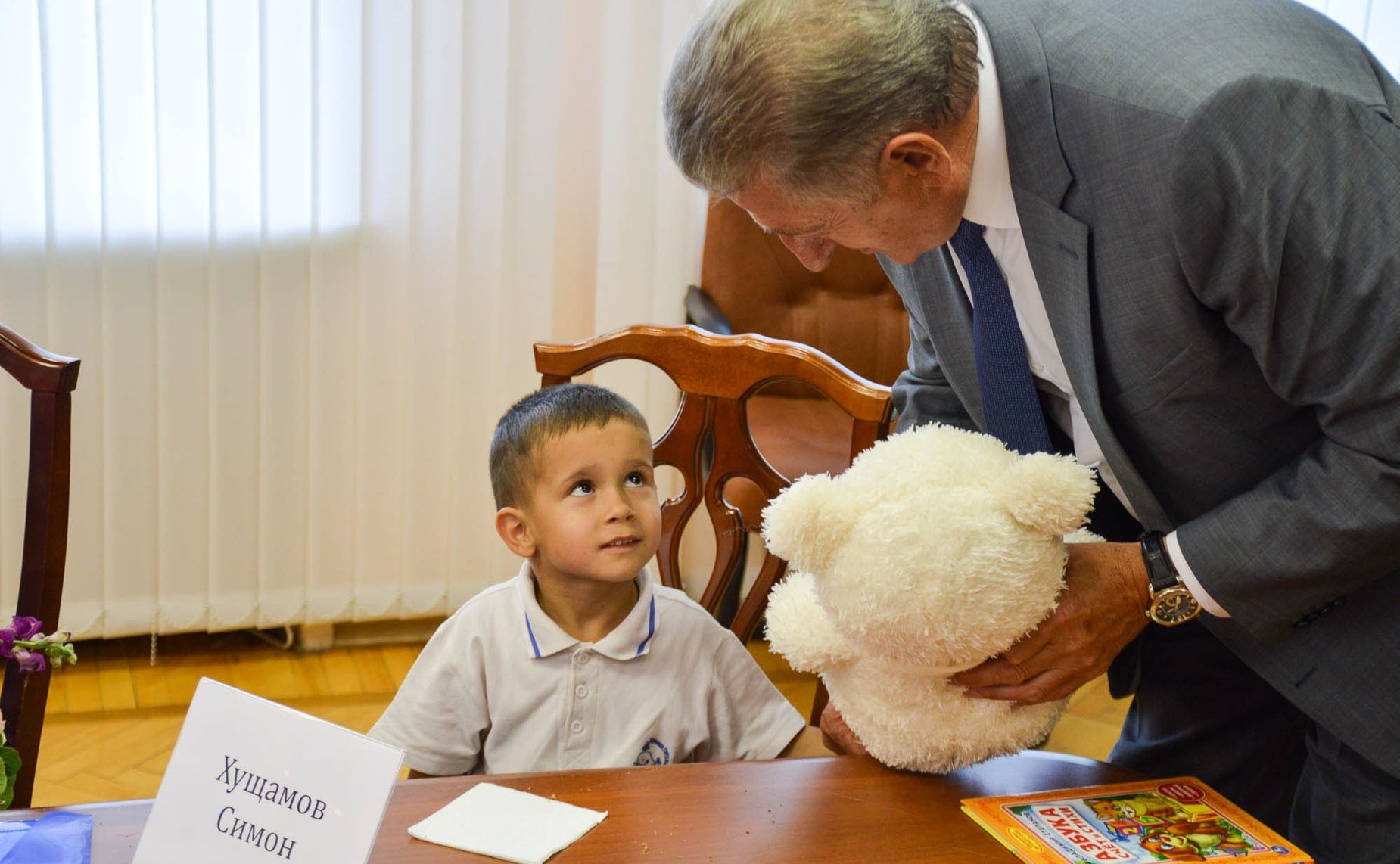 Сергей Лукин принял участие в ежегодной всероссийской акции «Собери ребёнка в школу»