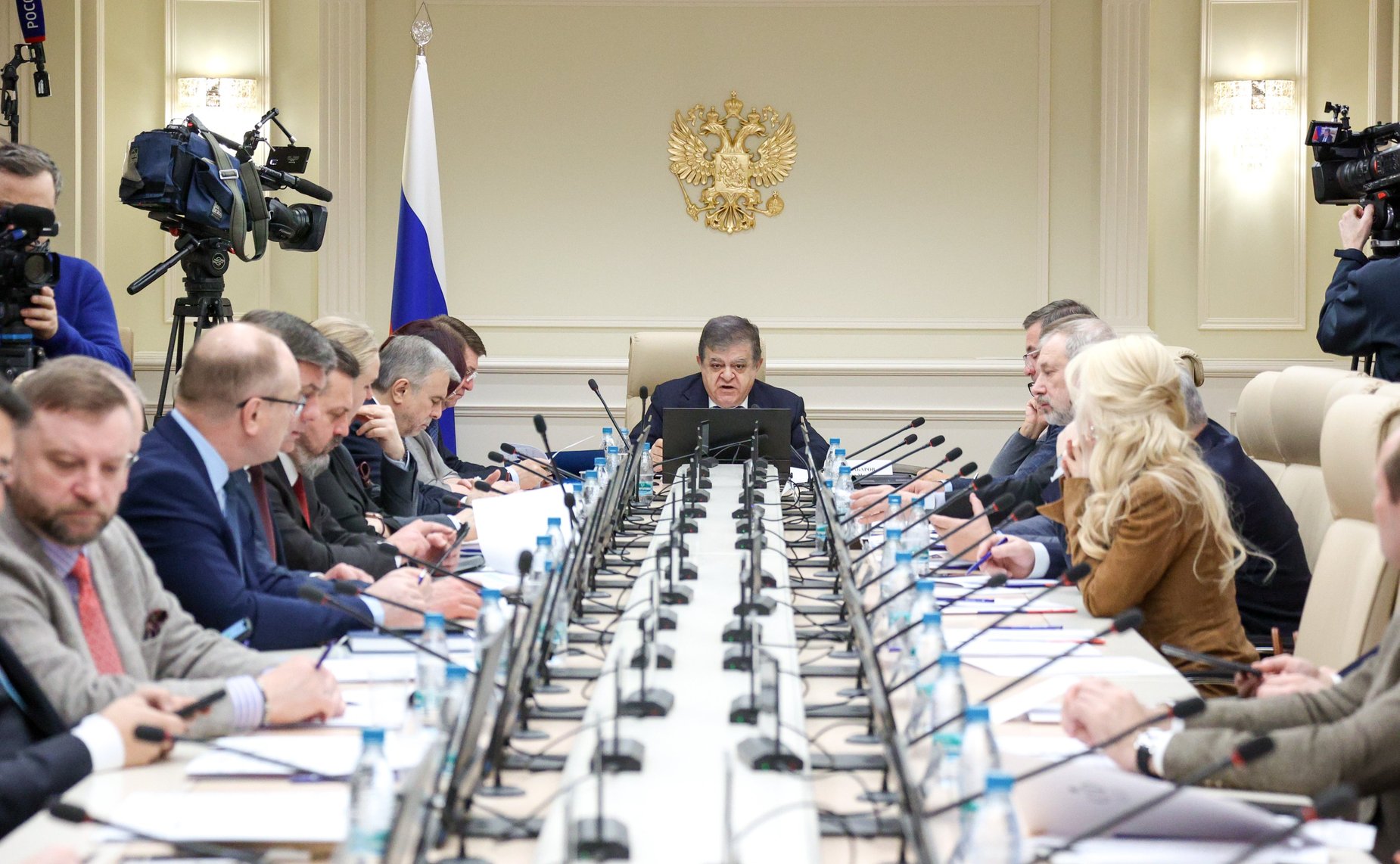 Заседание Комиссии Совета Федерации по защите государственного суверенитета и предотвращению вмешательства во внутренние дела Российской Федерации