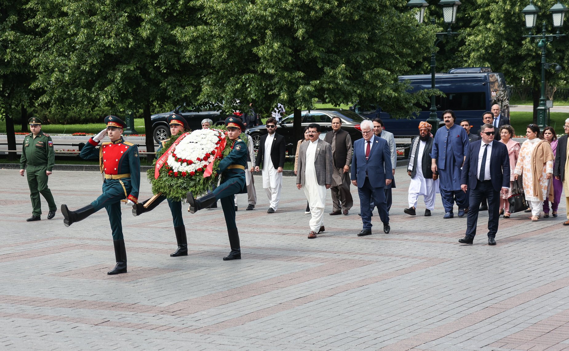 7 июня 2023 года. Официальный визит в РФ делегации Сената Исламской Республики Пакистан во главе с Председателем Сената Исламской Республики Пакистан Мухаммадом Садиком Санджрани