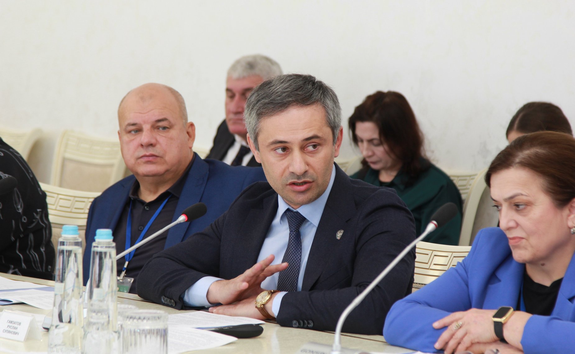 Александр Высокинский выступил на заседании круглого стола «Организационно-правовые условия обеспечения жизнедеятельности и развития горных территорий»