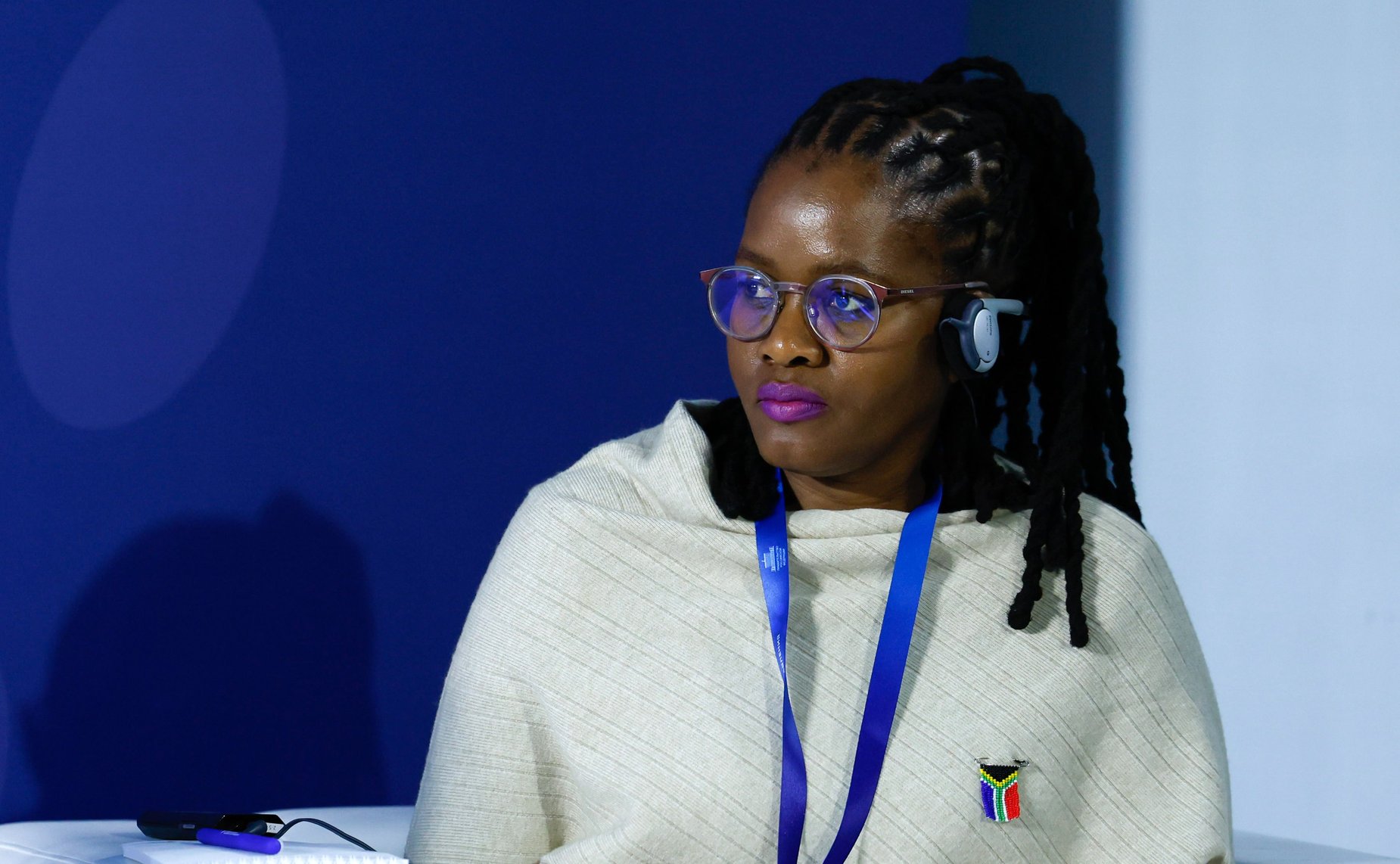 Заседание сессии «Государственная служба: женский взгляд»