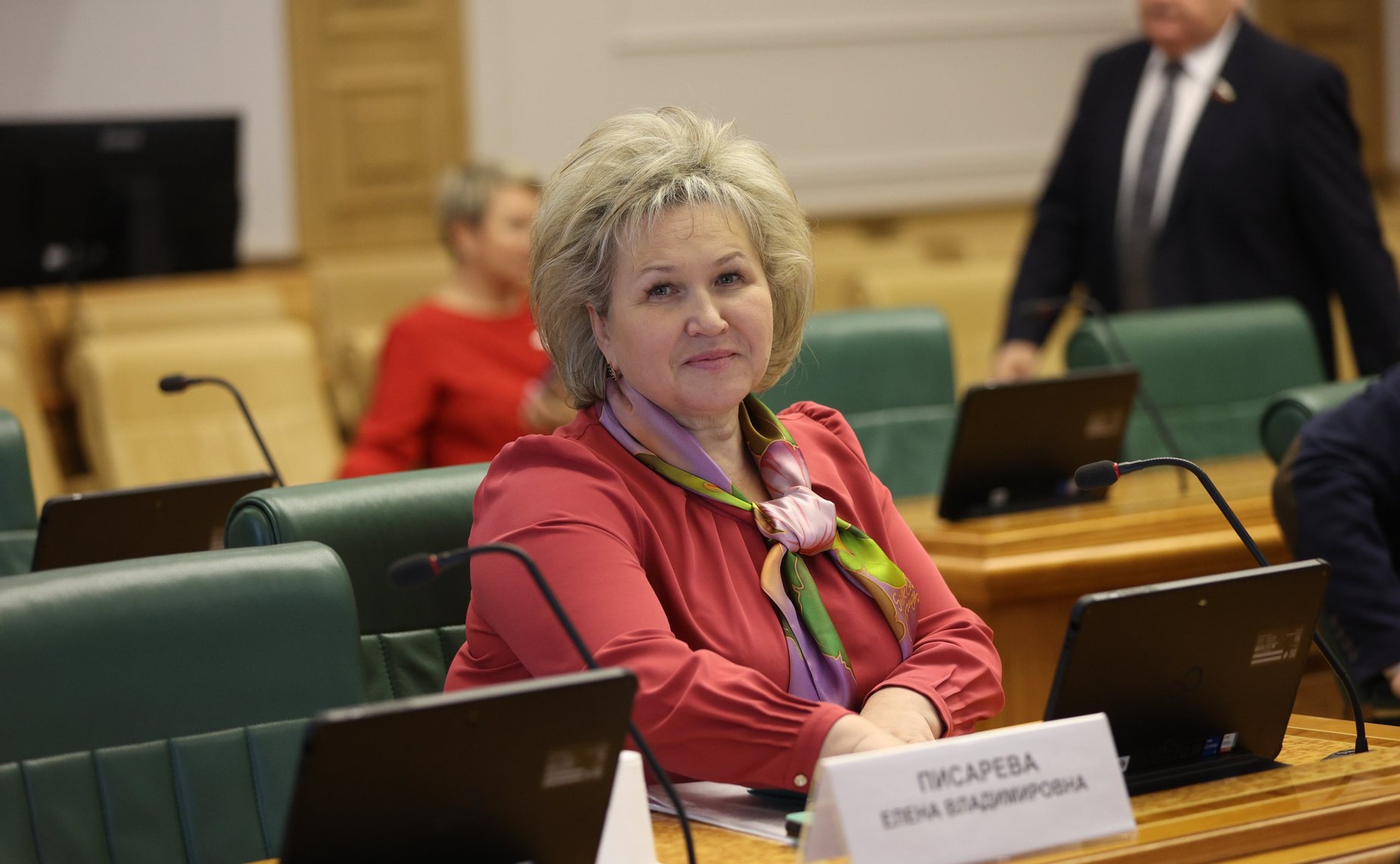 Елена Писарева