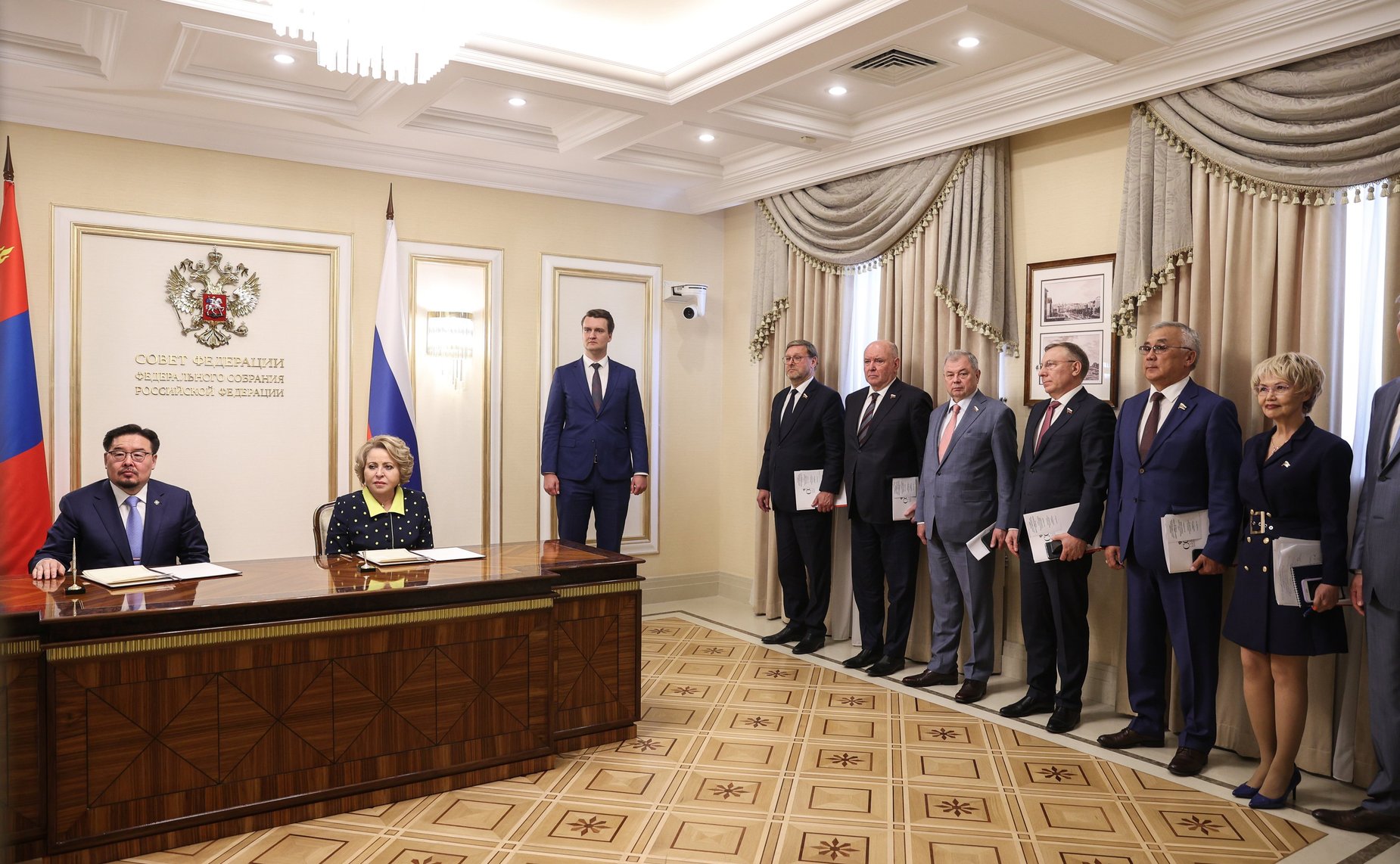 Подписание Положения о деятельности Комиссии по сотрудничеству Федерального Собрания РФ и Великого Государственного Хурала Монголии