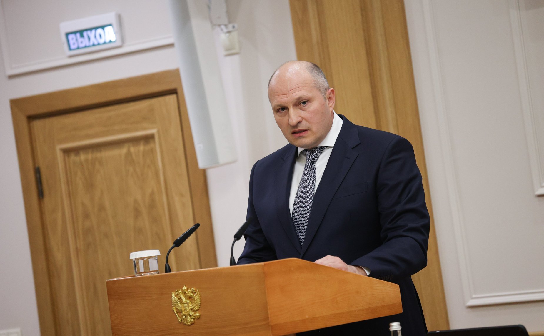 Состоялись консультации комитетов Совета Федерации по предложенной Президентом России кандидатуре на должность главы МЧС